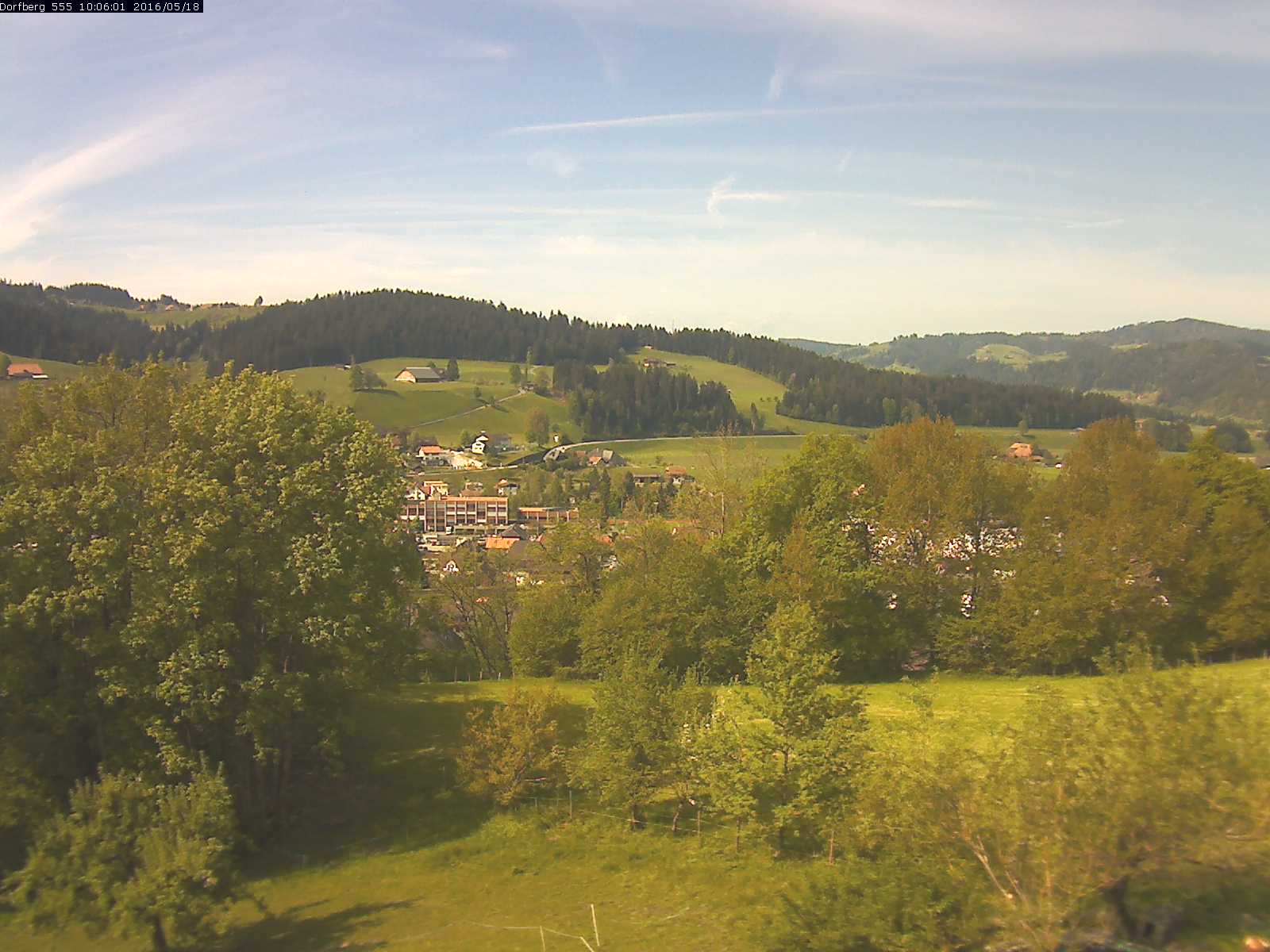 Webcam-Bild: Aussicht vom Dorfberg in Langnau 20160518-100601