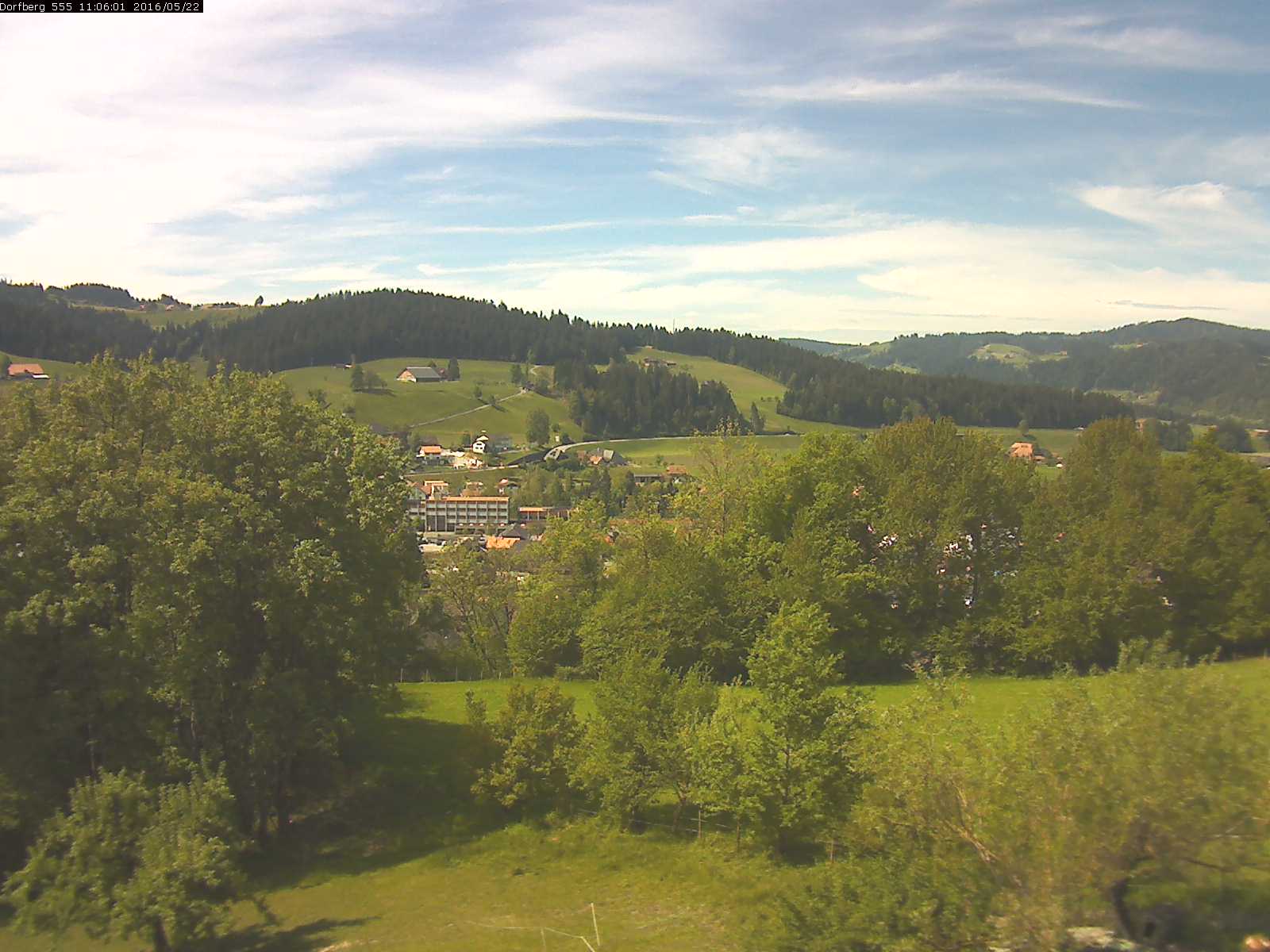 Webcam-Bild: Aussicht vom Dorfberg in Langnau 20160522-110601