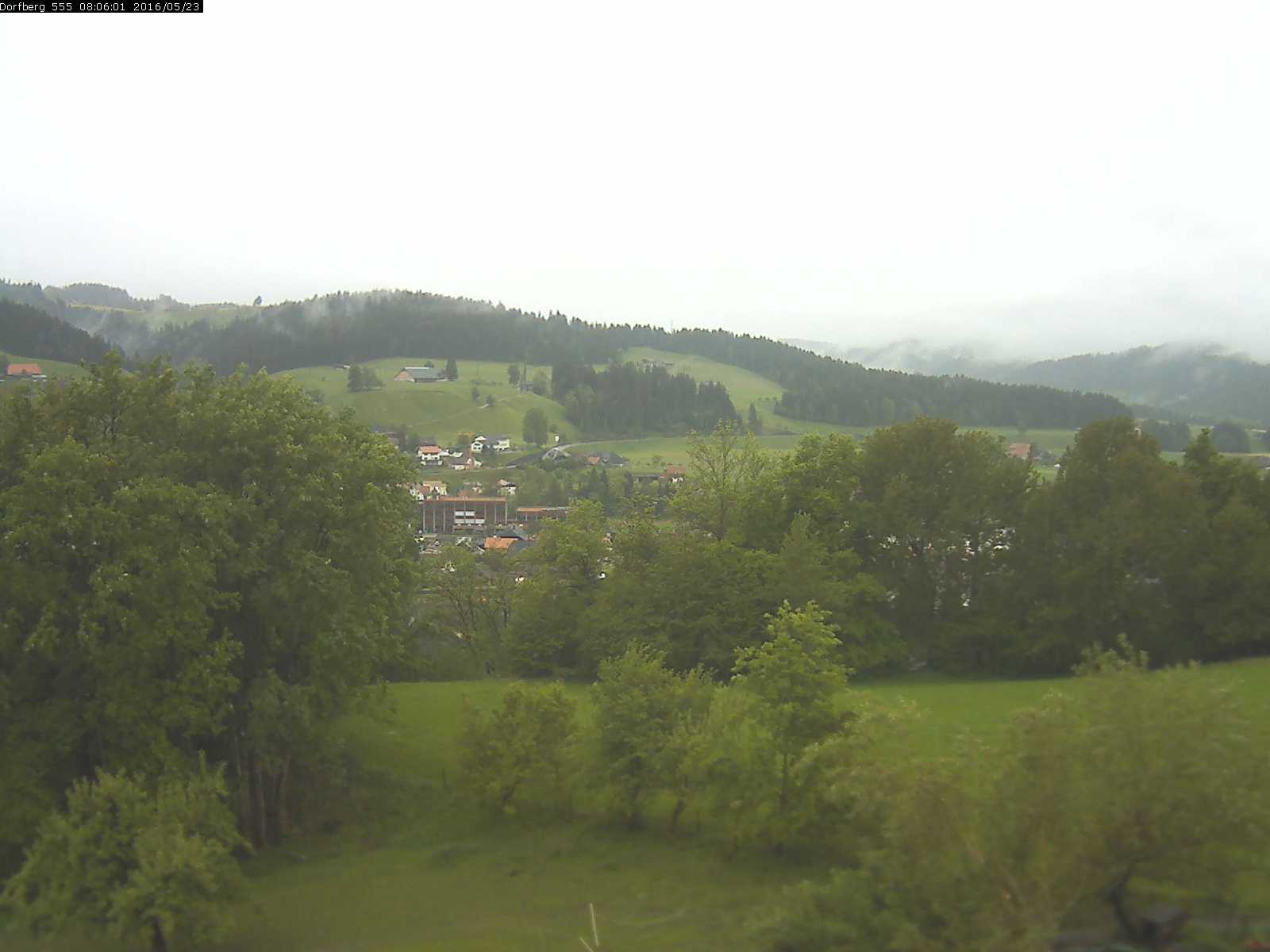 Webcam-Bild: Aussicht vom Dorfberg in Langnau 20160523-080601