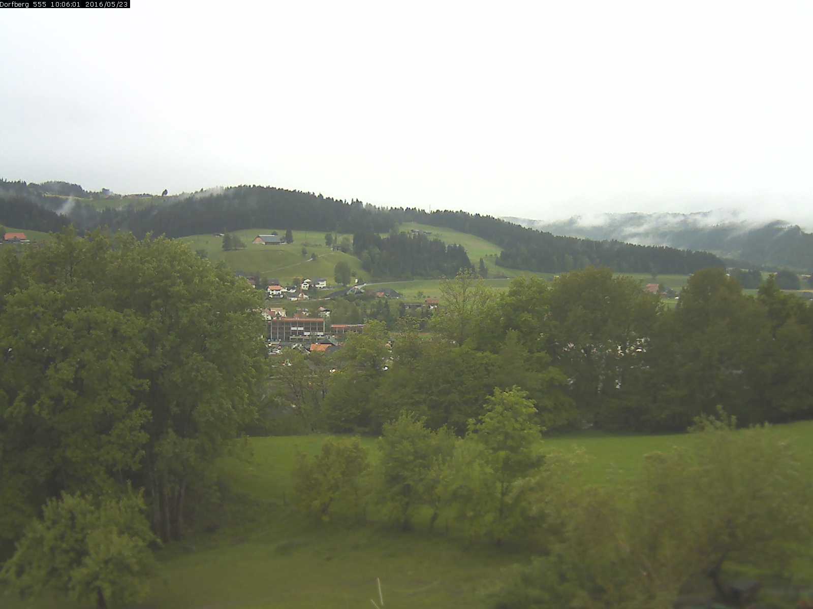 Webcam-Bild: Aussicht vom Dorfberg in Langnau 20160523-100601