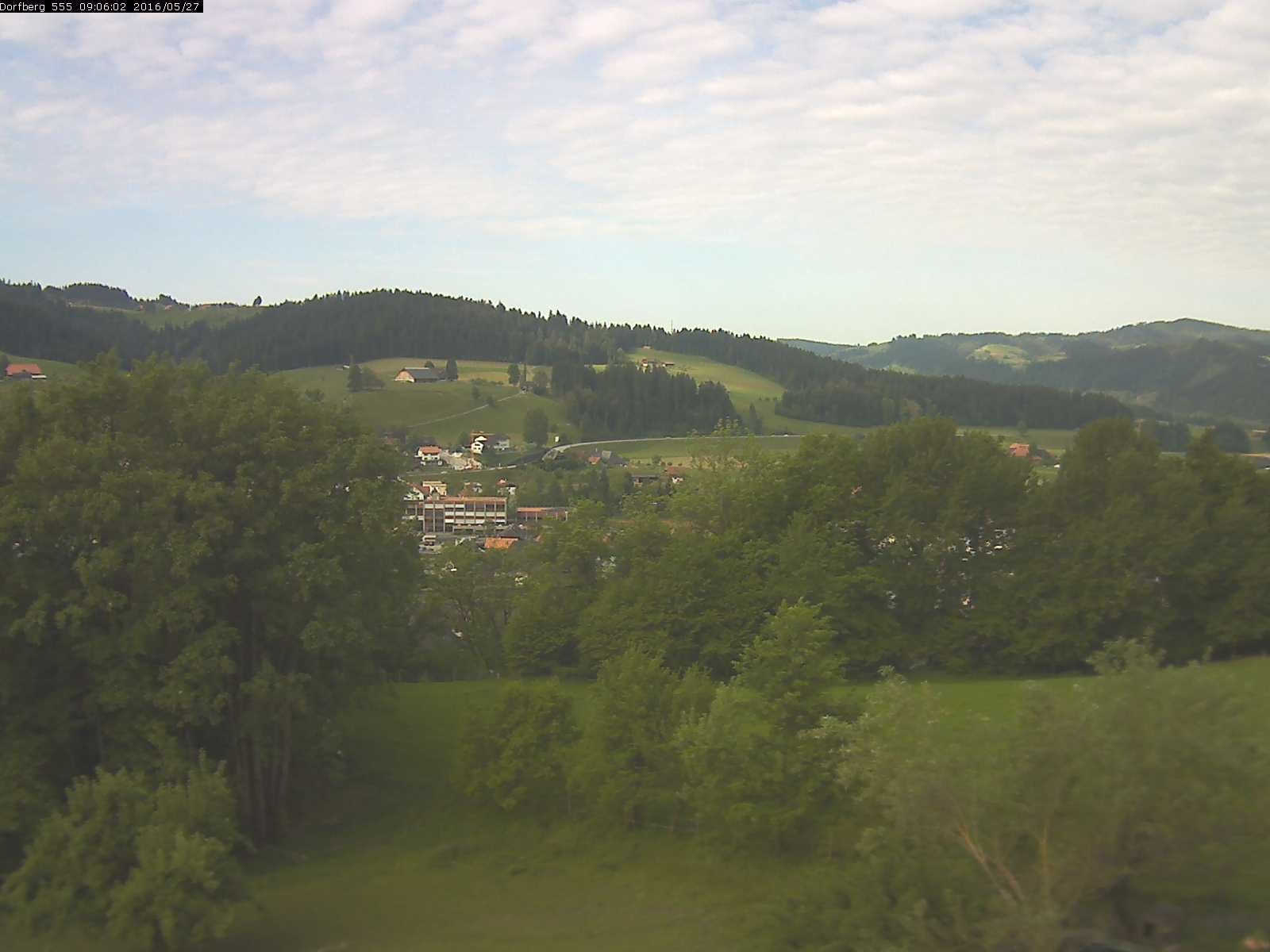Webcam-Bild: Aussicht vom Dorfberg in Langnau 20160527-090601