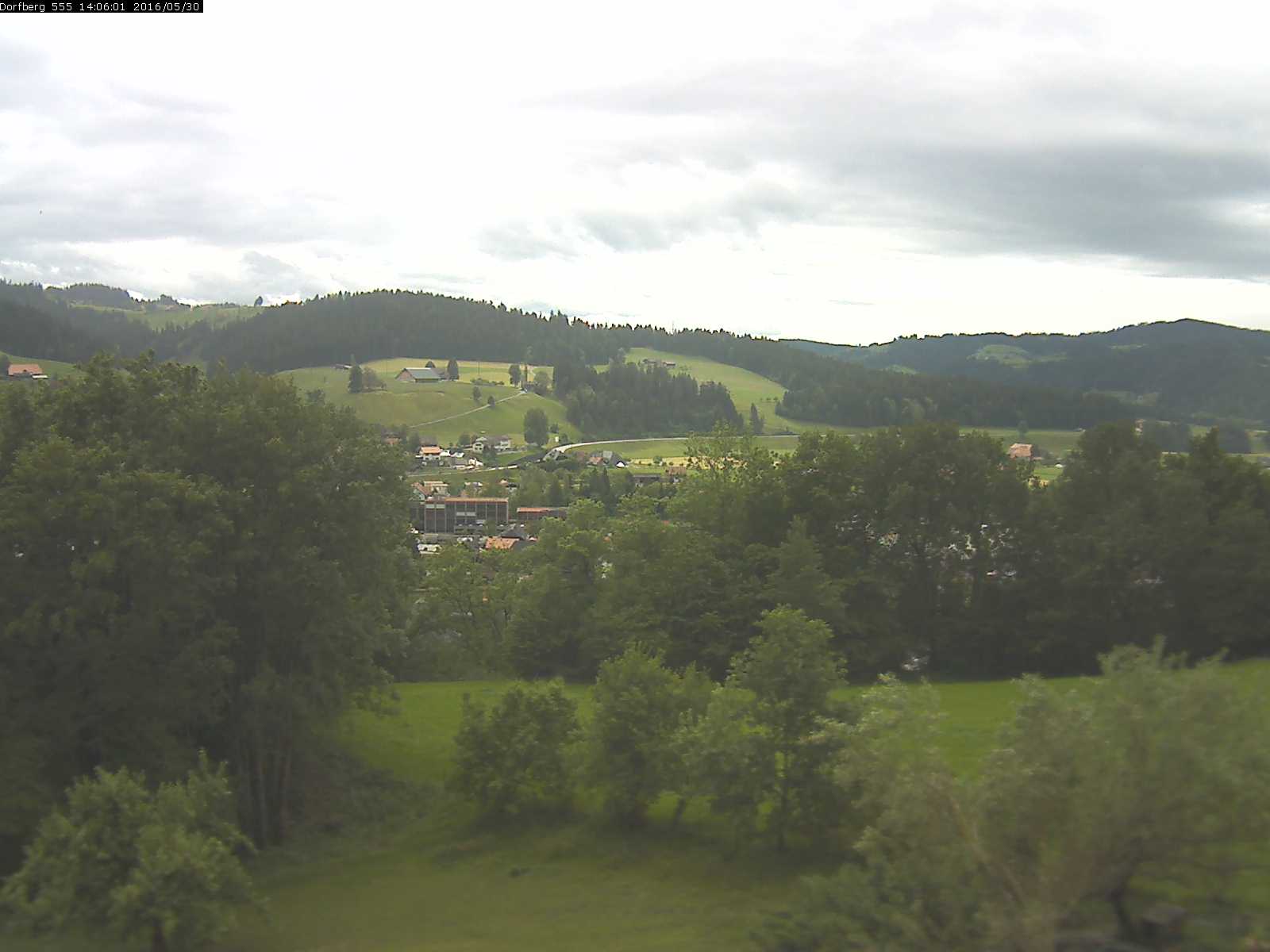 Webcam-Bild: Aussicht vom Dorfberg in Langnau 20160530-140601