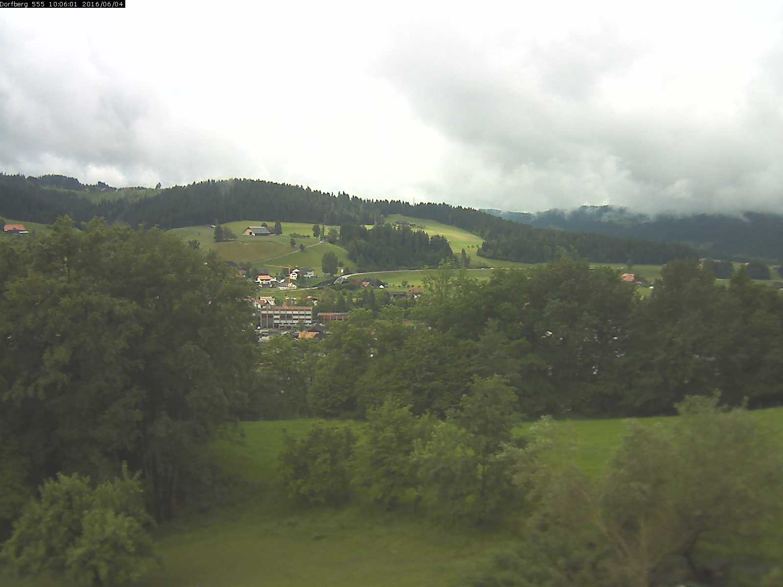 Webcam-Bild: Aussicht vom Dorfberg in Langnau 20160604-100601