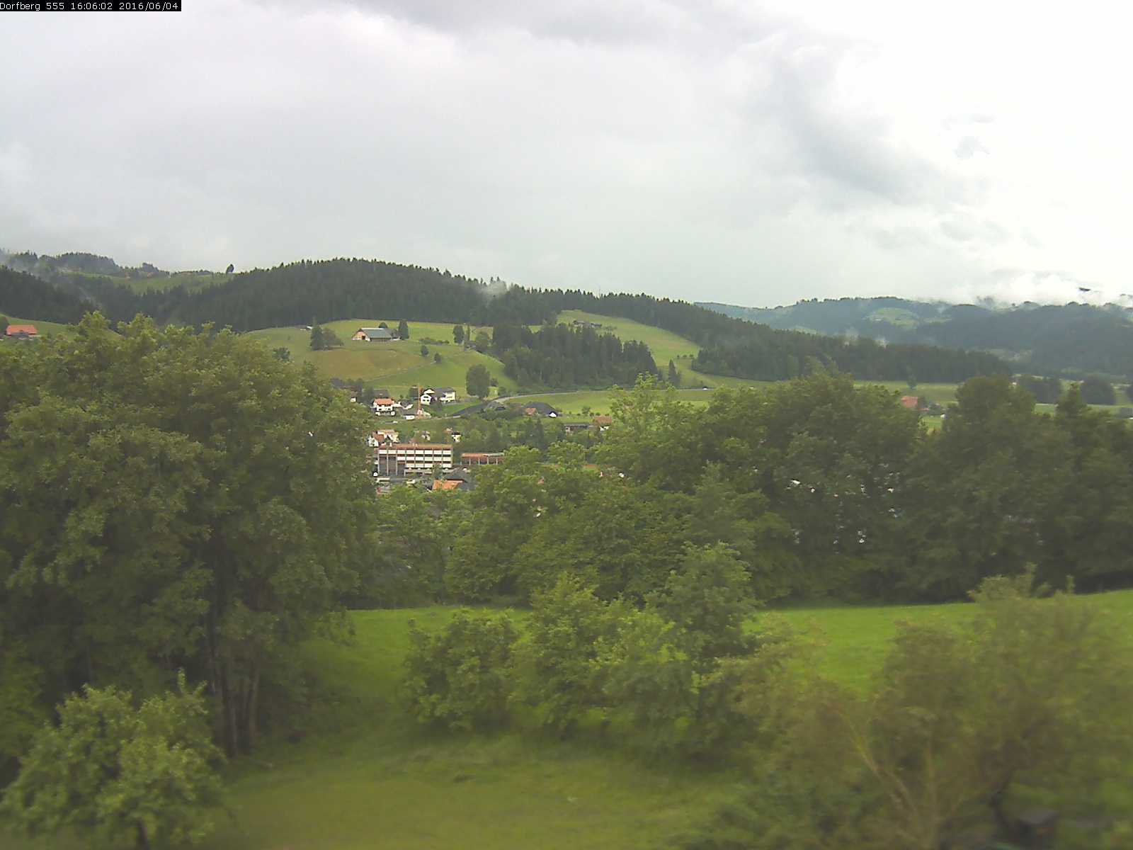 Webcam-Bild: Aussicht vom Dorfberg in Langnau 20160604-160601