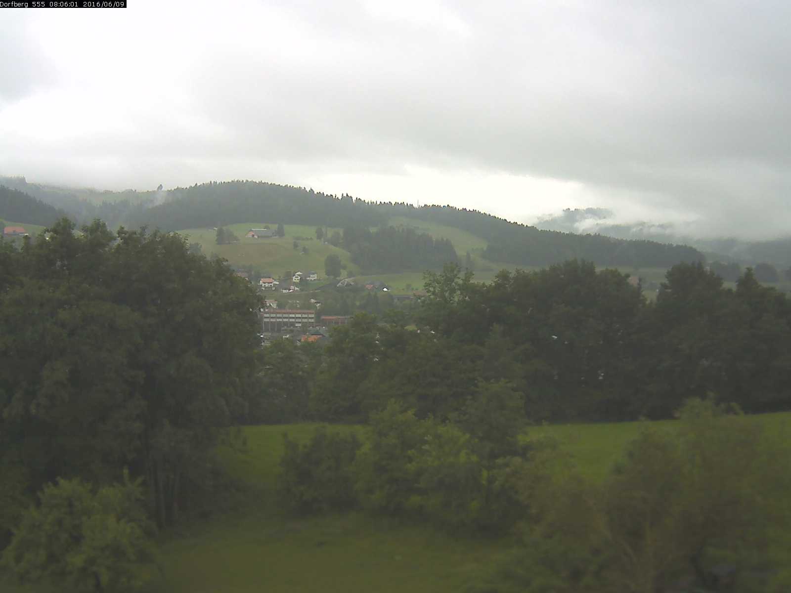 Webcam-Bild: Aussicht vom Dorfberg in Langnau 20160609-080601