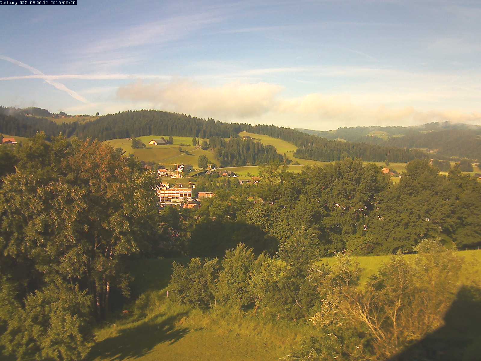 Webcam-Bild: Aussicht vom Dorfberg in Langnau 20160620-080601