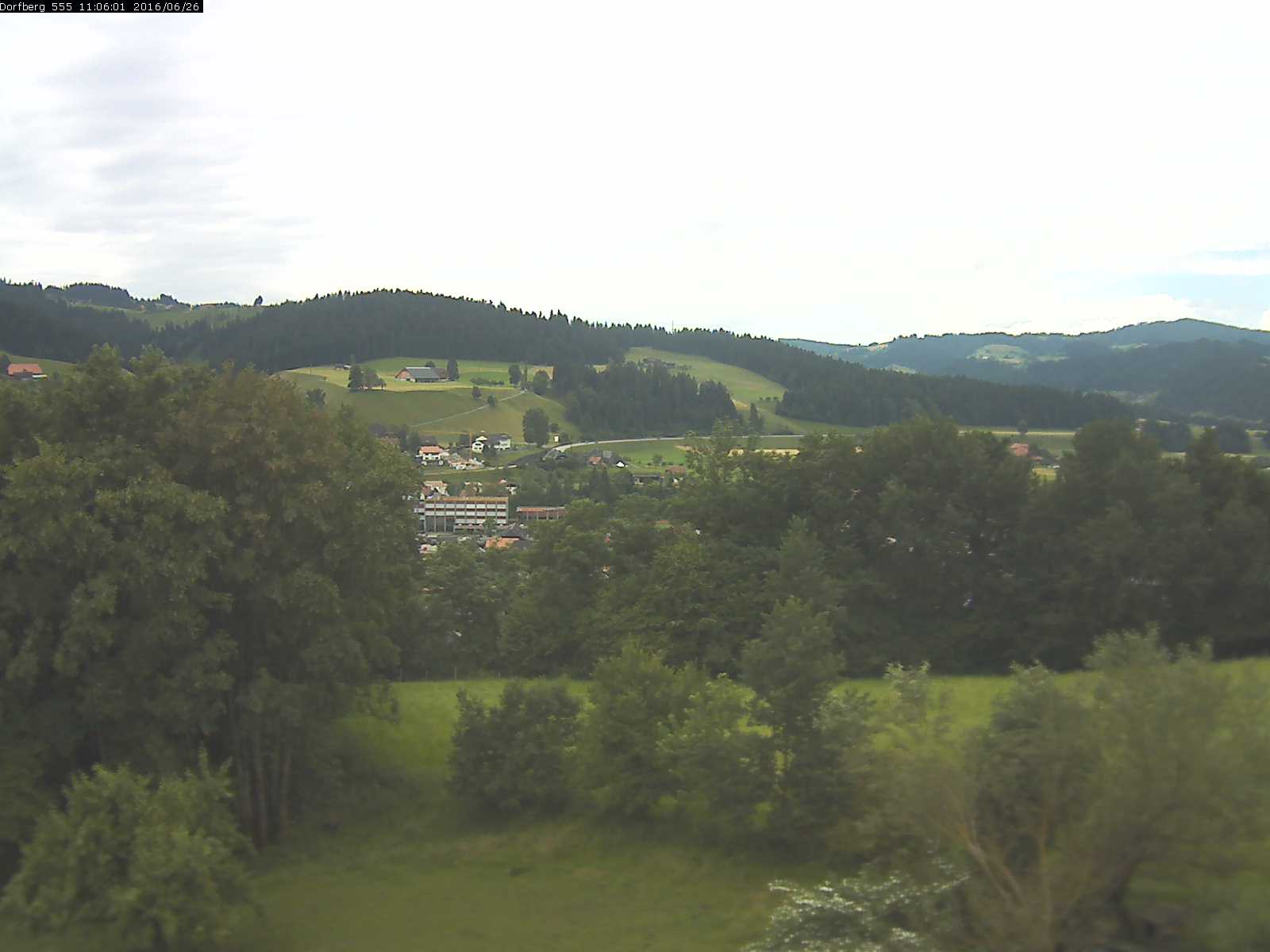 Webcam-Bild: Aussicht vom Dorfberg in Langnau 20160626-110601