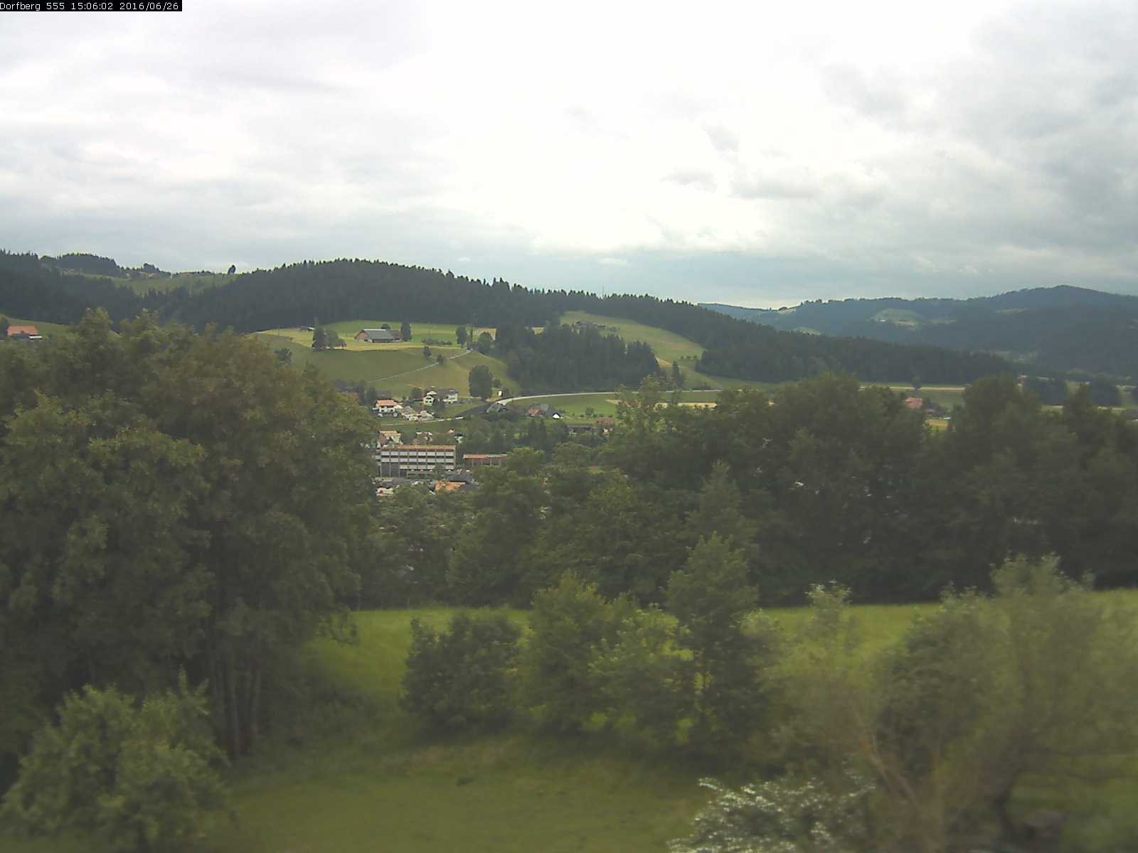 Webcam-Bild: Aussicht vom Dorfberg in Langnau 20160626-150601