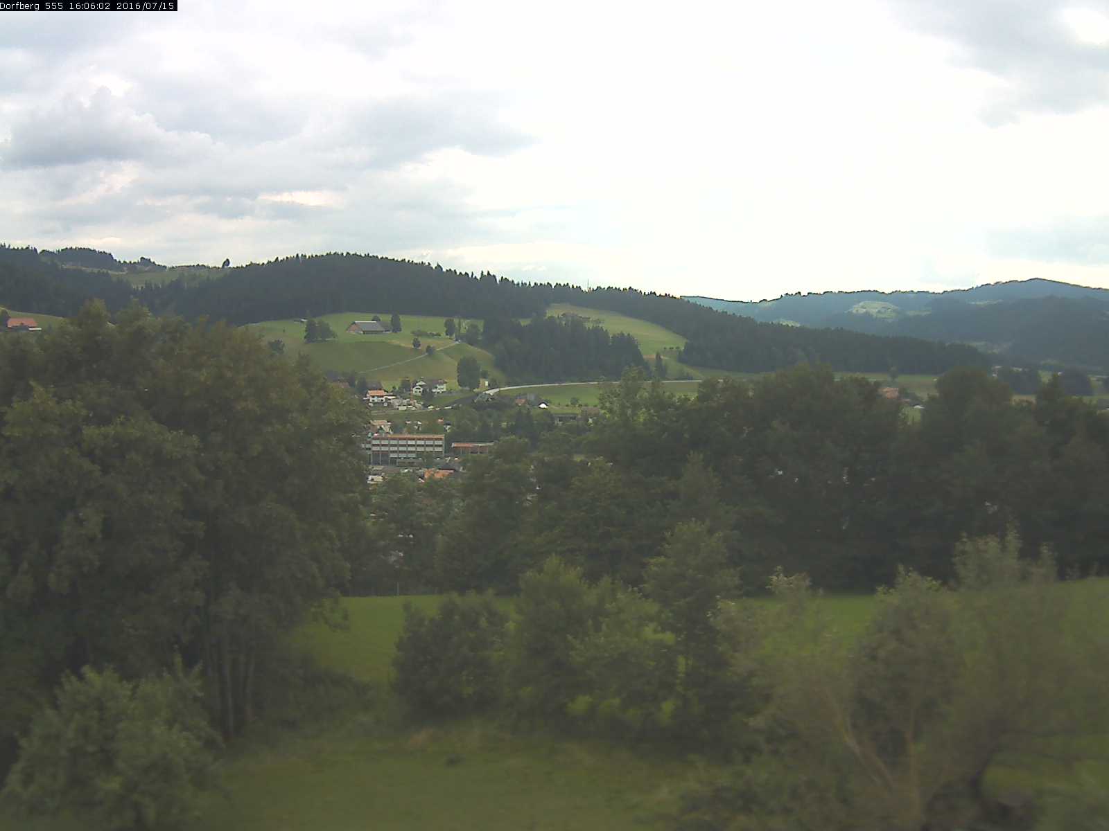 Webcam-Bild: Aussicht vom Dorfberg in Langnau 20160715-160601