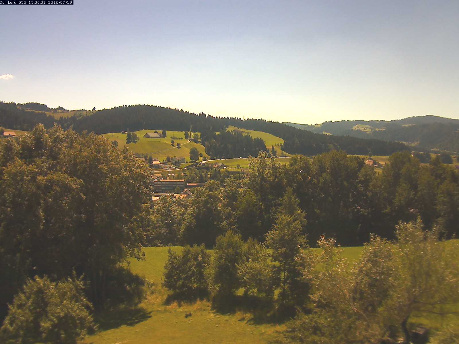 Webcam-Bild: Aussicht vom Dorfberg in Langnau 20160719-150601