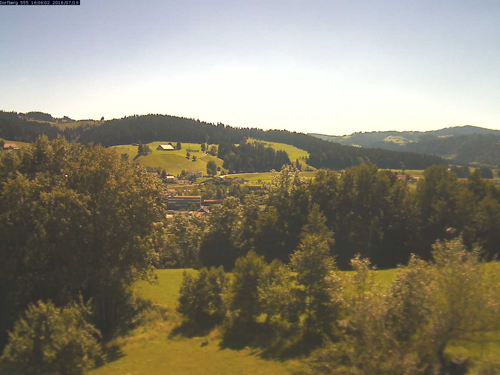 Webcam-Bild: Aussicht vom Dorfberg in Langnau 20160719-160601