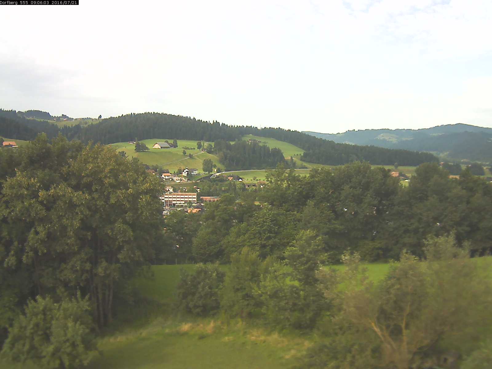 Webcam-Bild: Aussicht vom Dorfberg in Langnau 20160721-090601