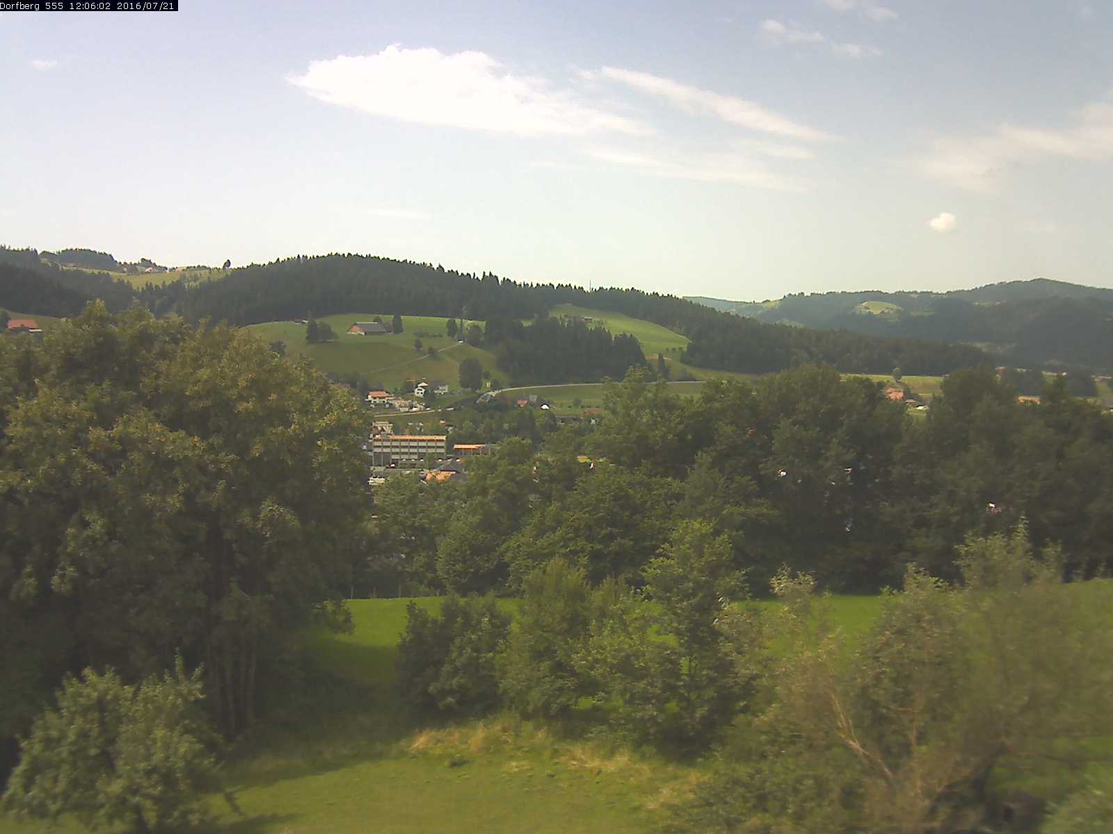 Webcam-Bild: Aussicht vom Dorfberg in Langnau 20160721-120601