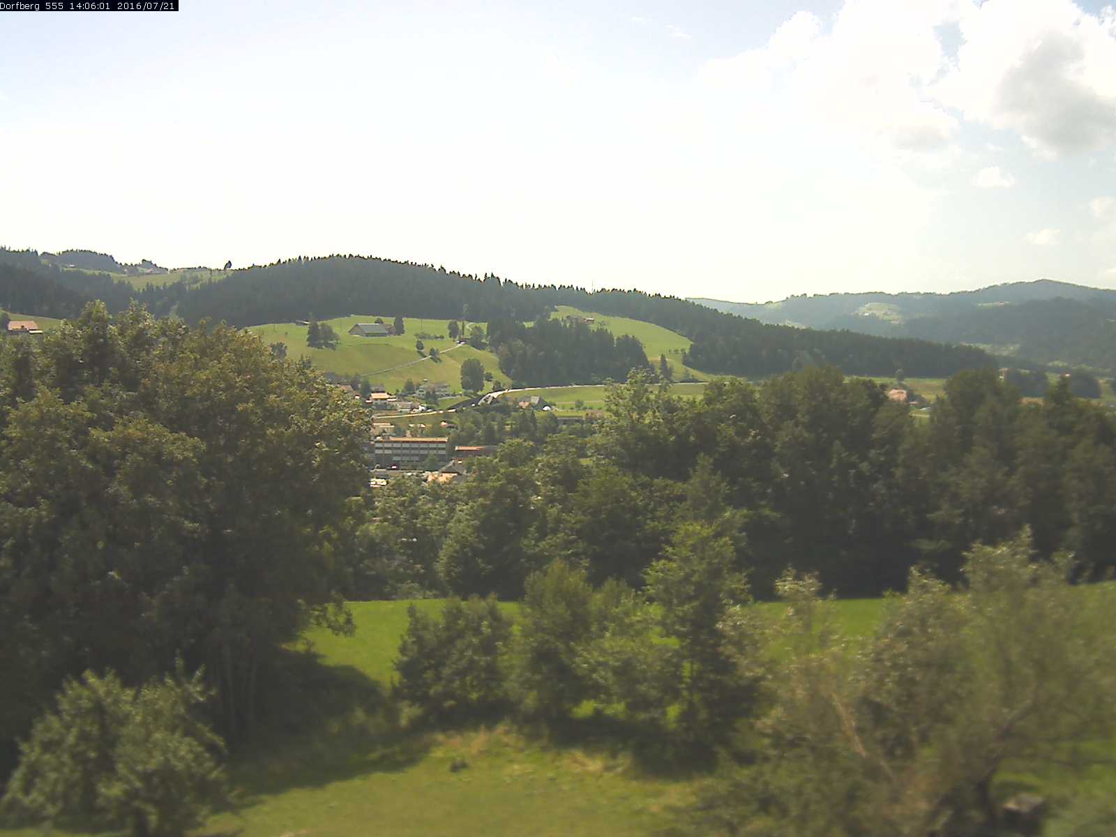 Webcam-Bild: Aussicht vom Dorfberg in Langnau 20160721-140601