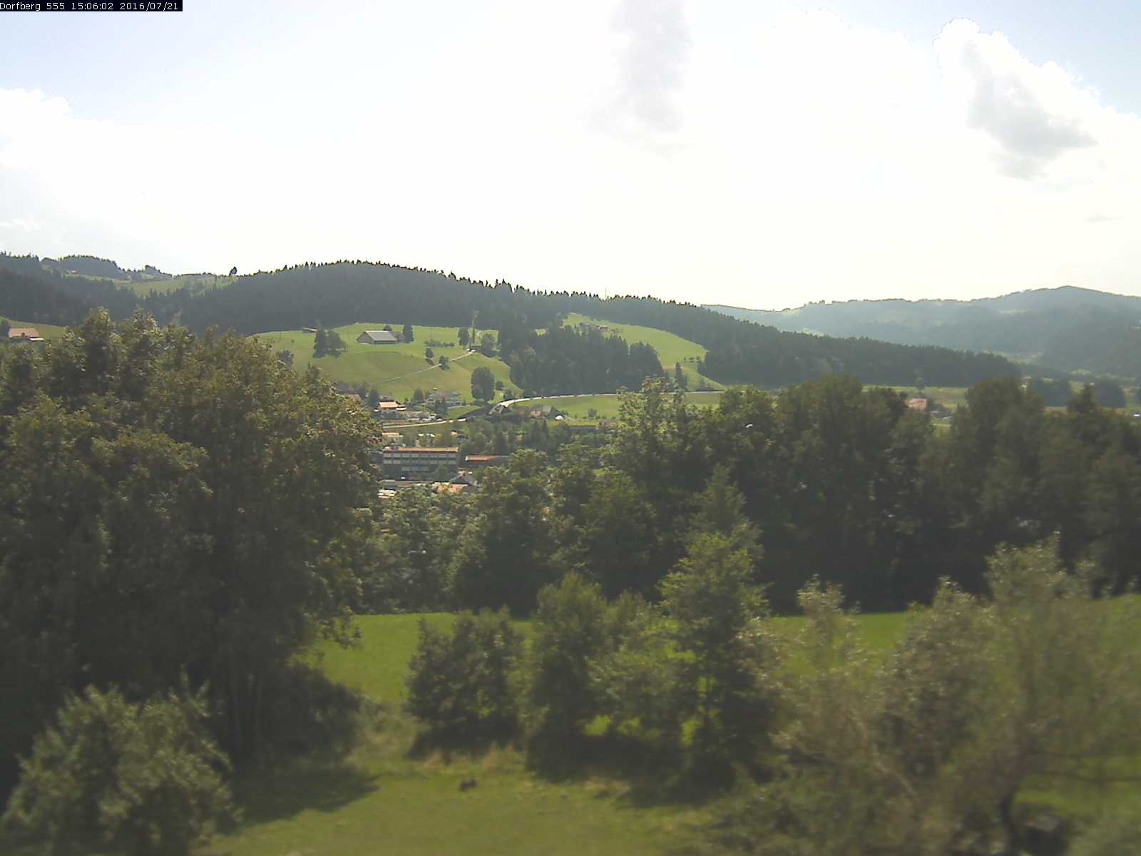 Webcam-Bild: Aussicht vom Dorfberg in Langnau 20160721-150601