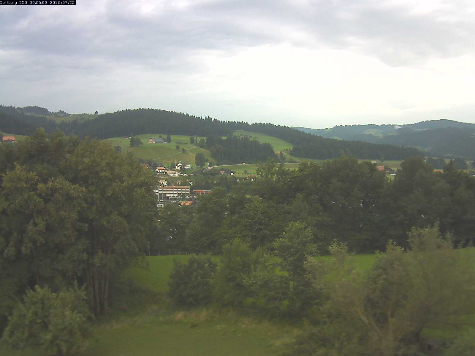 Webcam-Bild: Aussicht vom Dorfberg in Langnau 20160722-090601