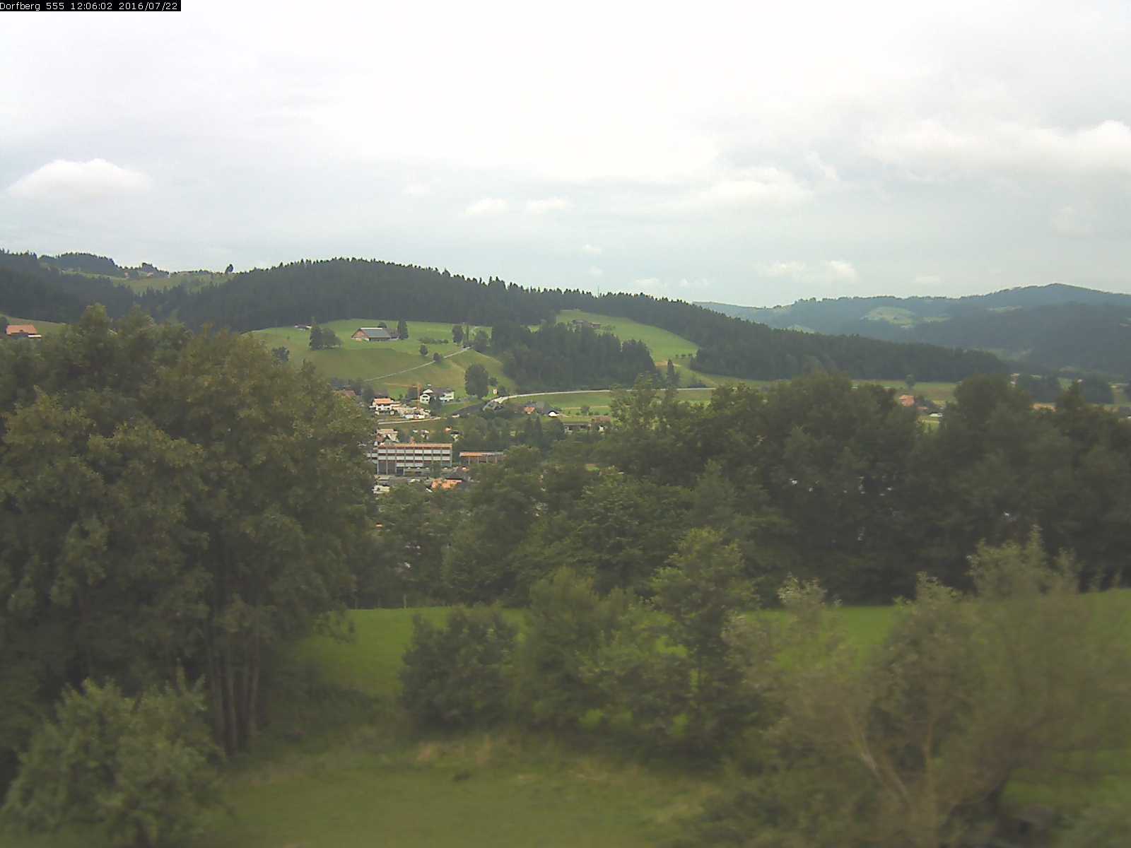 Webcam-Bild: Aussicht vom Dorfberg in Langnau 20160722-120601