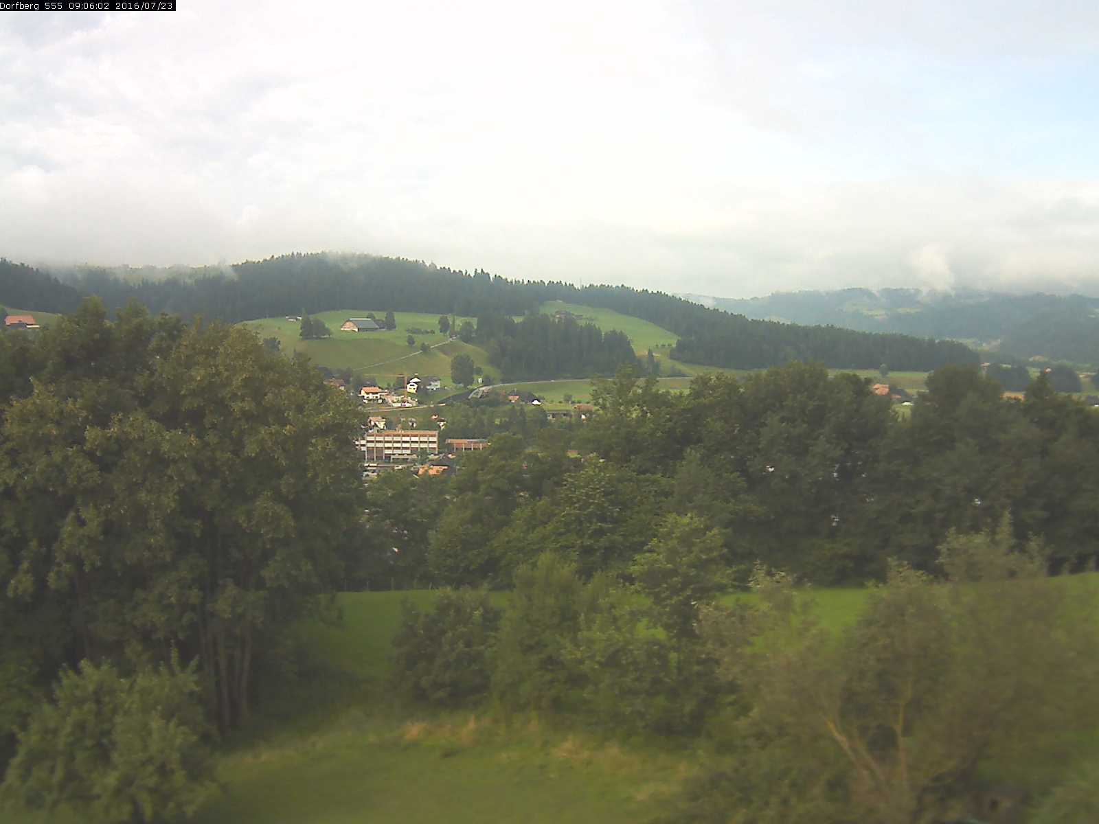 Webcam-Bild: Aussicht vom Dorfberg in Langnau 20160723-090601