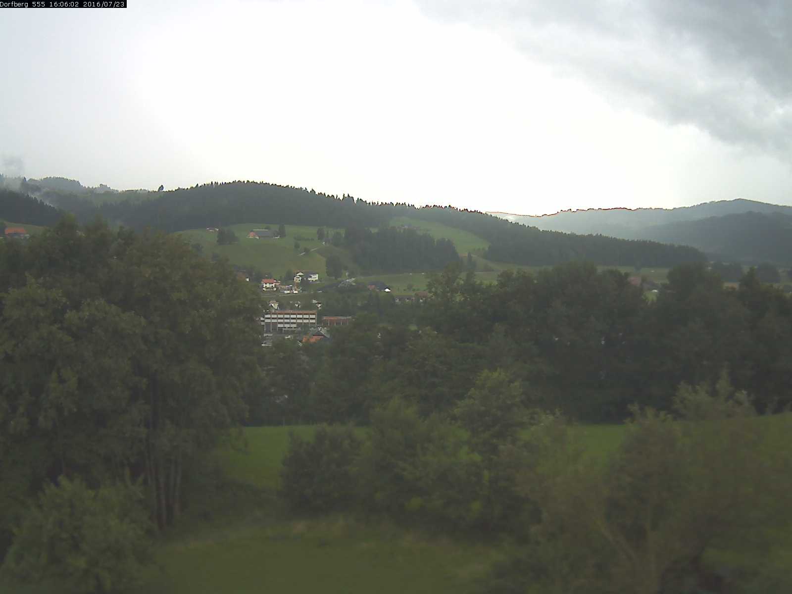 Webcam-Bild: Aussicht vom Dorfberg in Langnau 20160723-160601