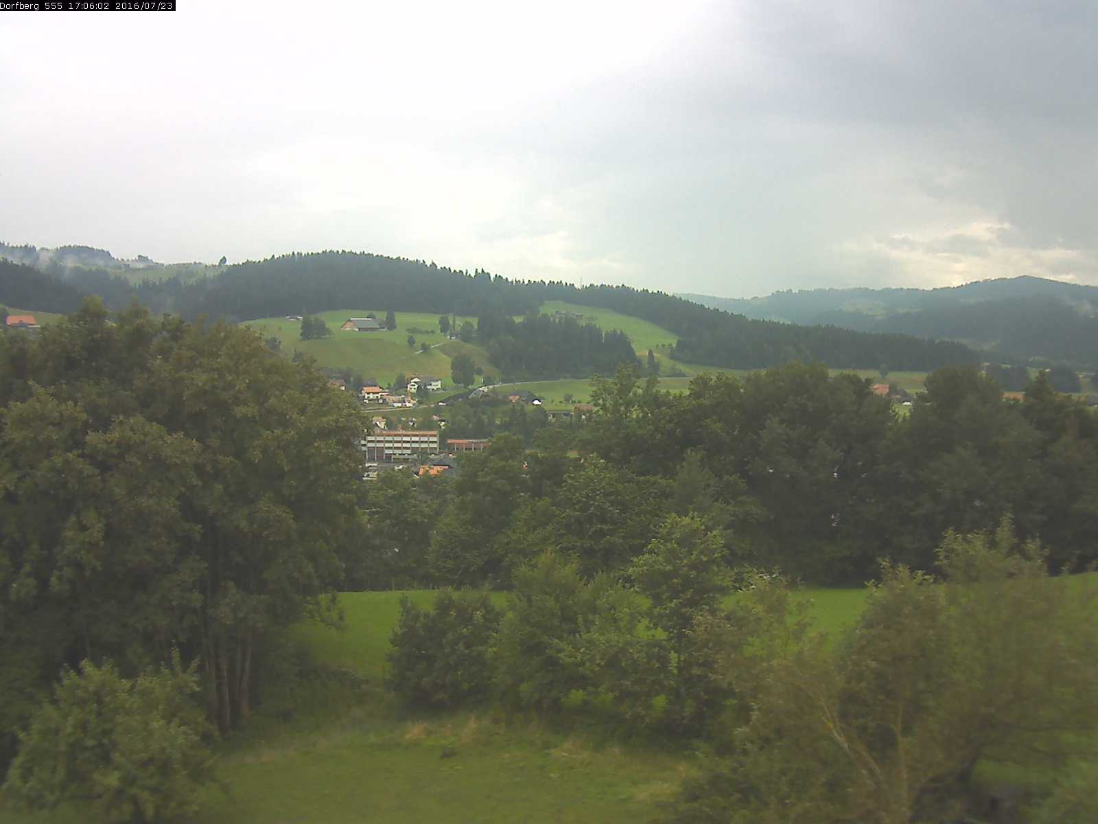 Webcam-Bild: Aussicht vom Dorfberg in Langnau 20160723-170601