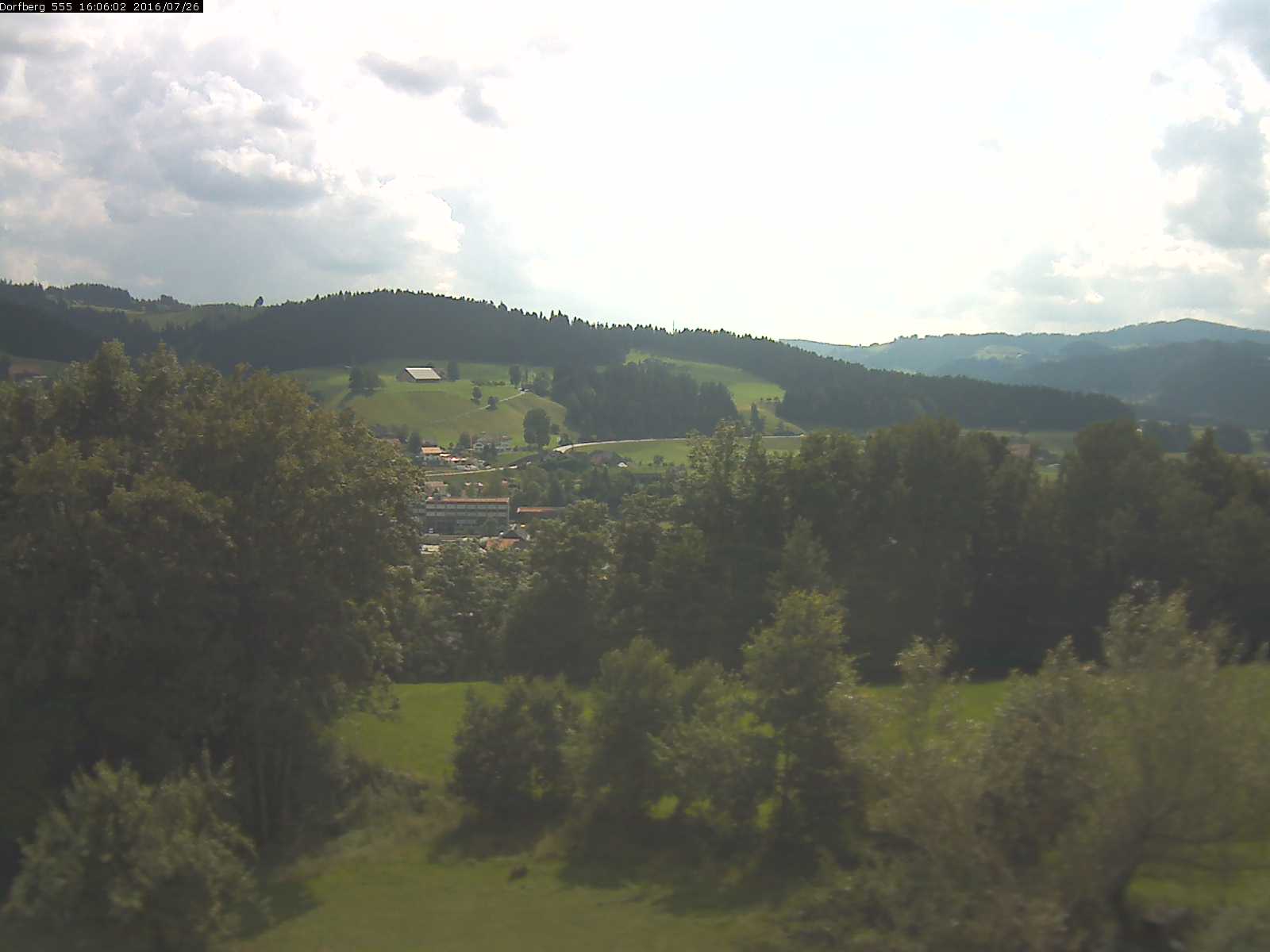 Webcam-Bild: Aussicht vom Dorfberg in Langnau 20160726-160601