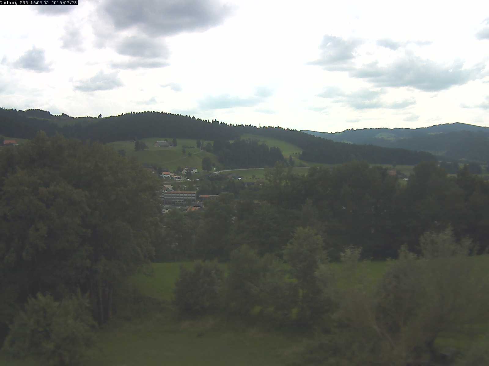 Webcam-Bild: Aussicht vom Dorfberg in Langnau 20160728-160601