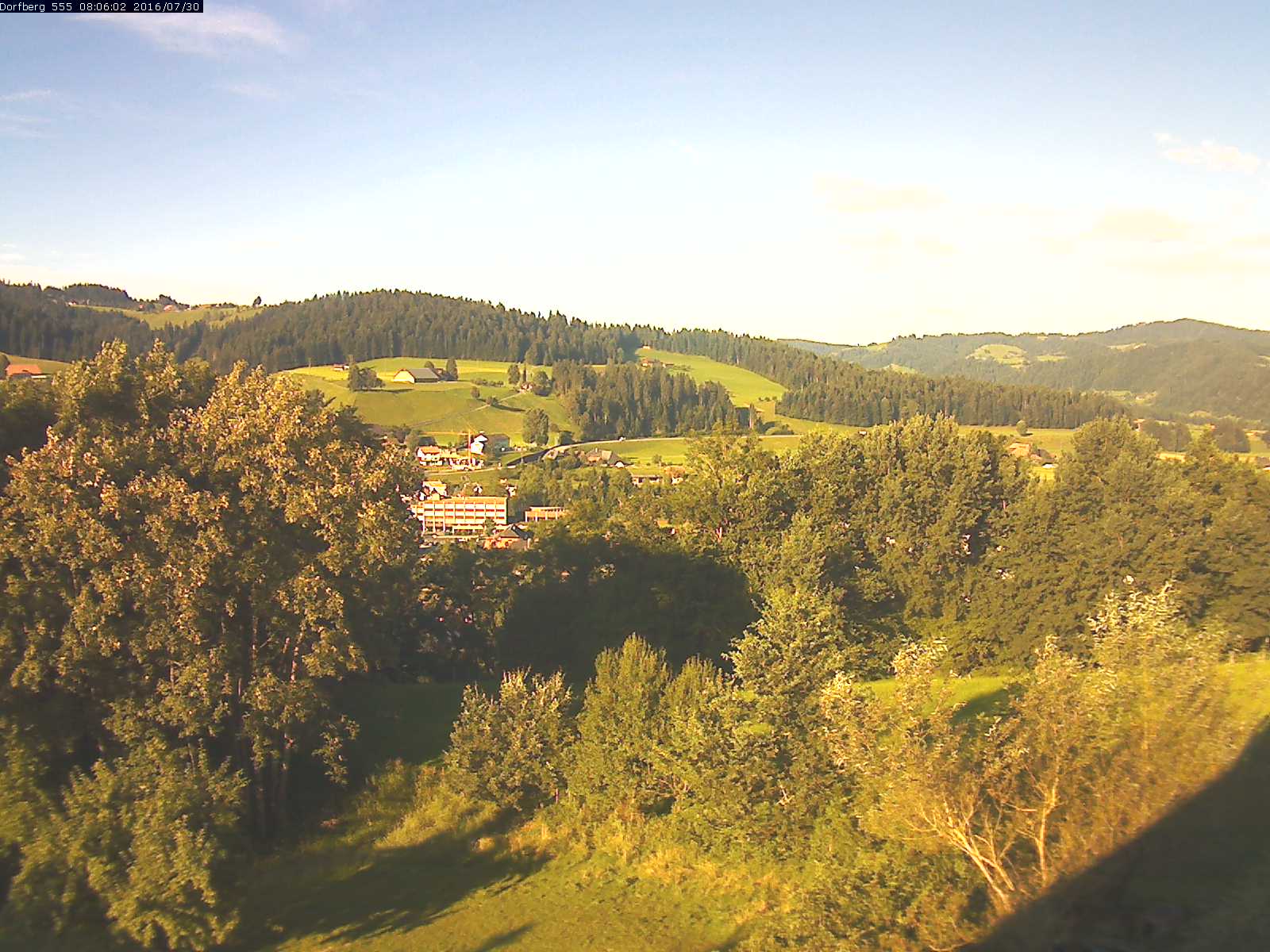 Webcam-Bild: Aussicht vom Dorfberg in Langnau 20160730-080601