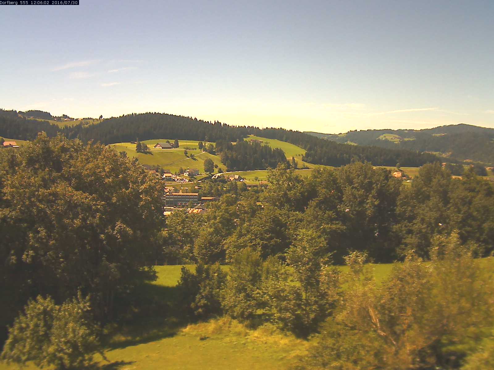 Webcam-Bild: Aussicht vom Dorfberg in Langnau 20160730-120601