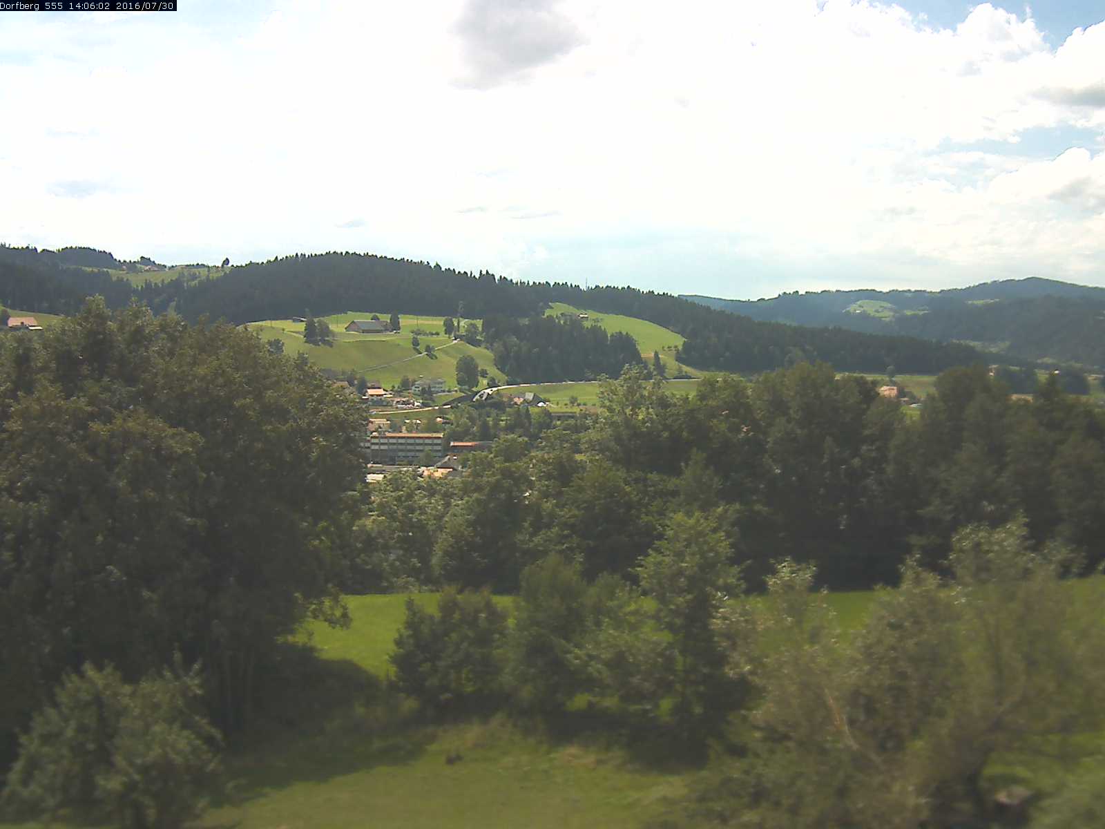 Webcam-Bild: Aussicht vom Dorfberg in Langnau 20160730-140601