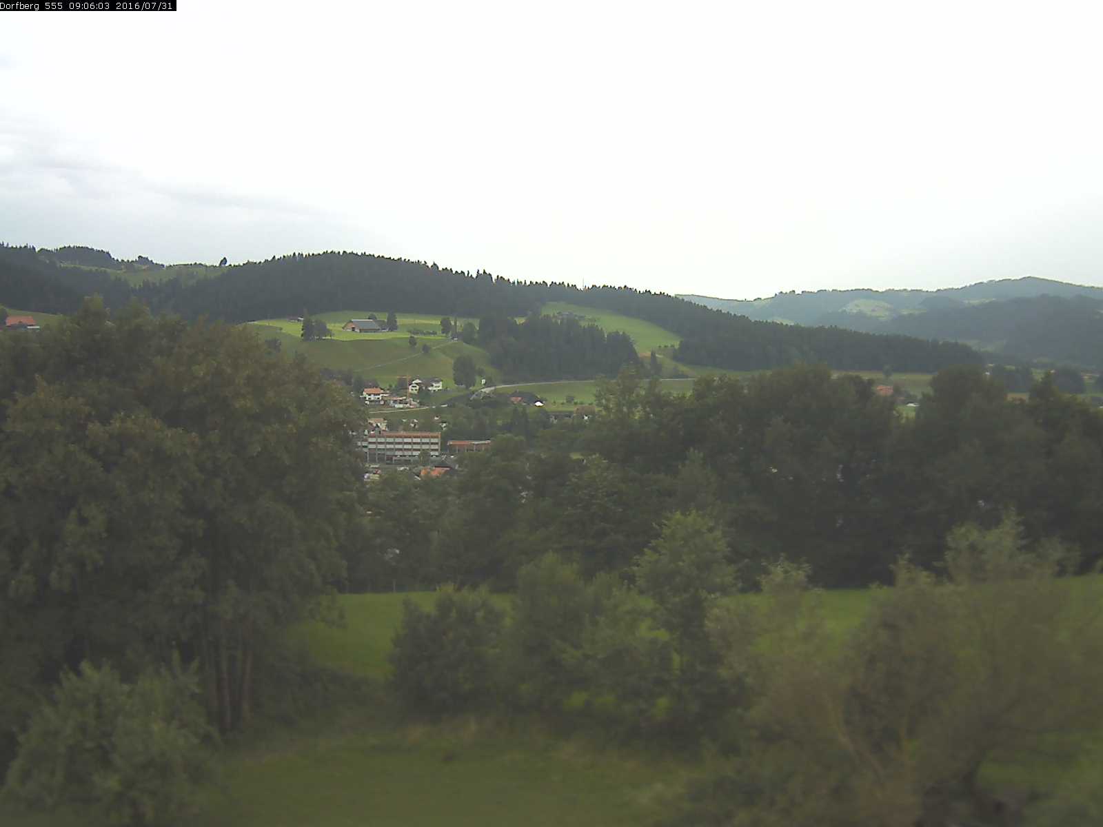Webcam-Bild: Aussicht vom Dorfberg in Langnau 20160731-090601