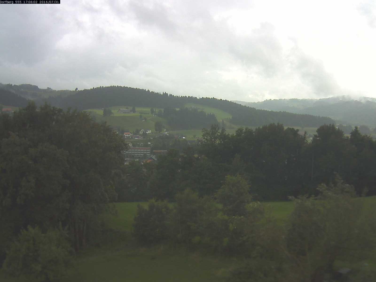 Webcam-Bild: Aussicht vom Dorfberg in Langnau 20160731-170601