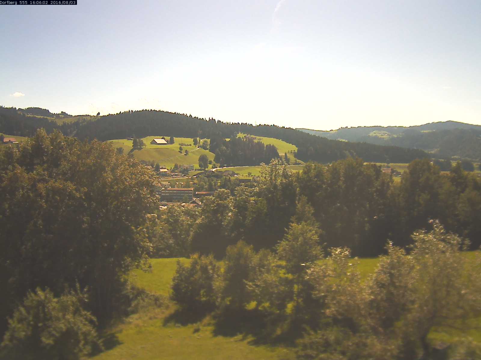 Webcam-Bild: Aussicht vom Dorfberg in Langnau 20160803-160601