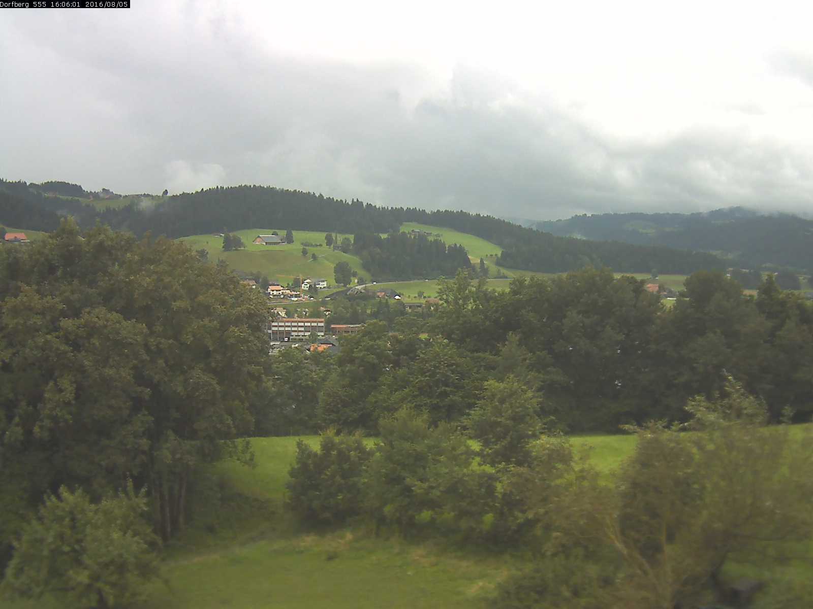 Webcam-Bild: Aussicht vom Dorfberg in Langnau 20160805-160601
