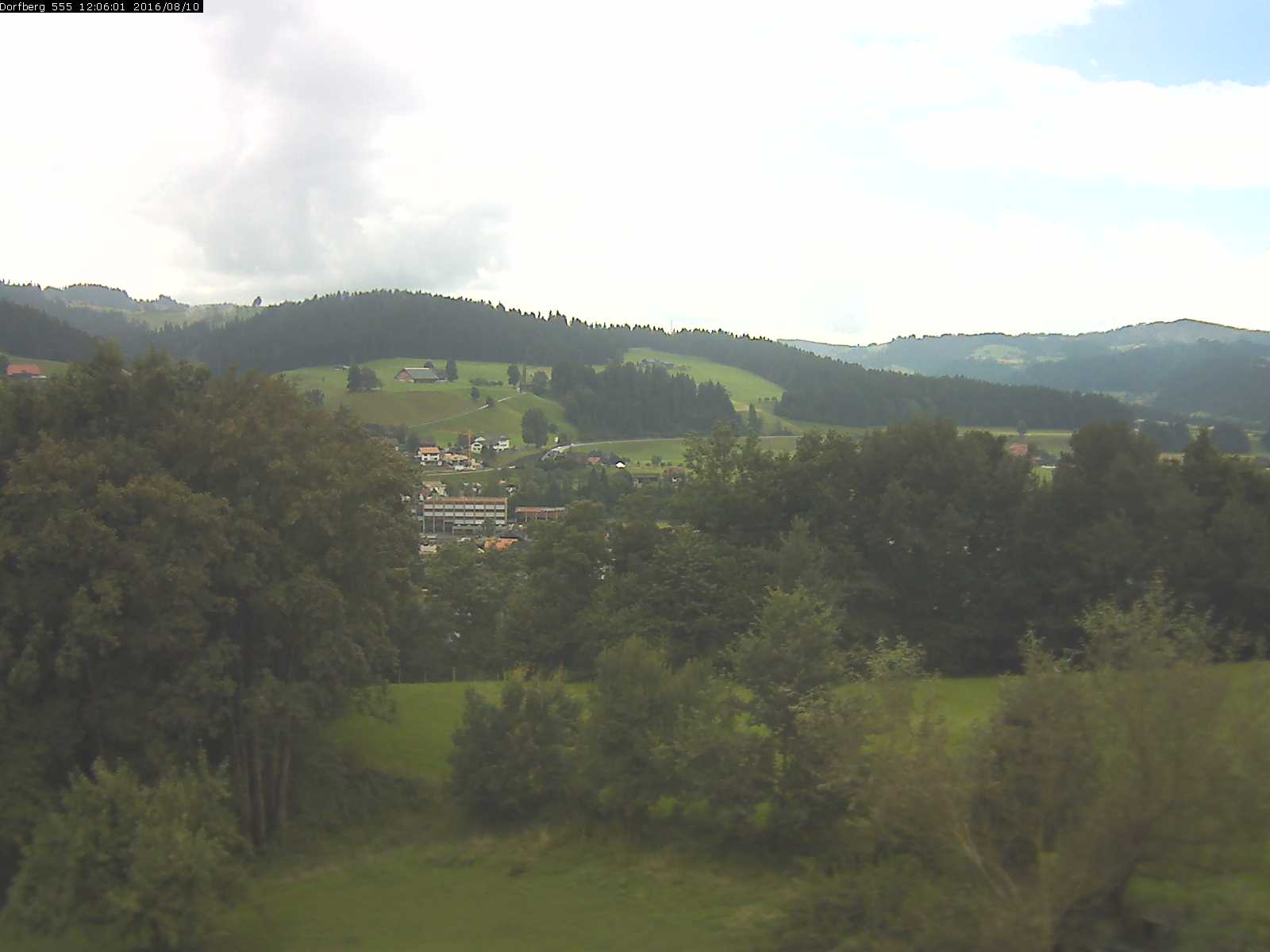 Webcam-Bild: Aussicht vom Dorfberg in Langnau 20160810-120601