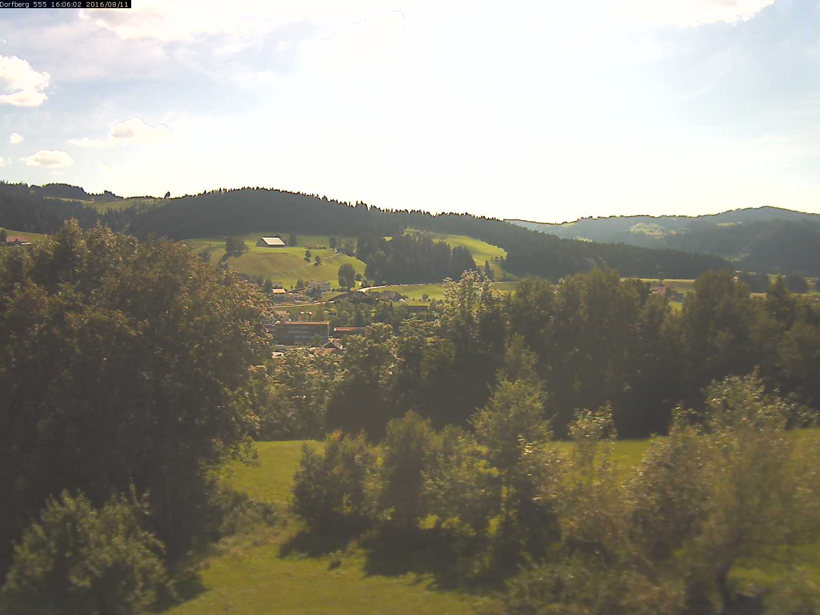 Webcam-Bild: Aussicht vom Dorfberg in Langnau 20160811-160601