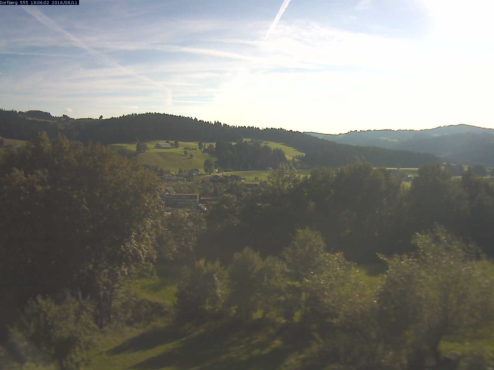Webcam-Bild: Aussicht vom Dorfberg in Langnau 20160811-180601