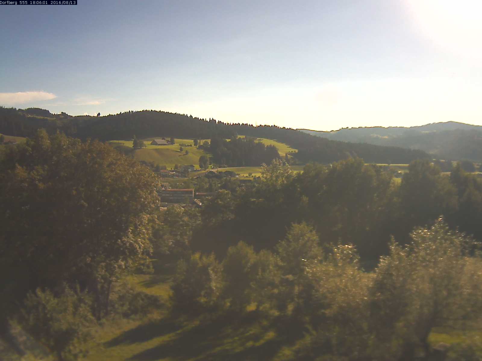 Webcam-Bild: Aussicht vom Dorfberg in Langnau 20160813-180601