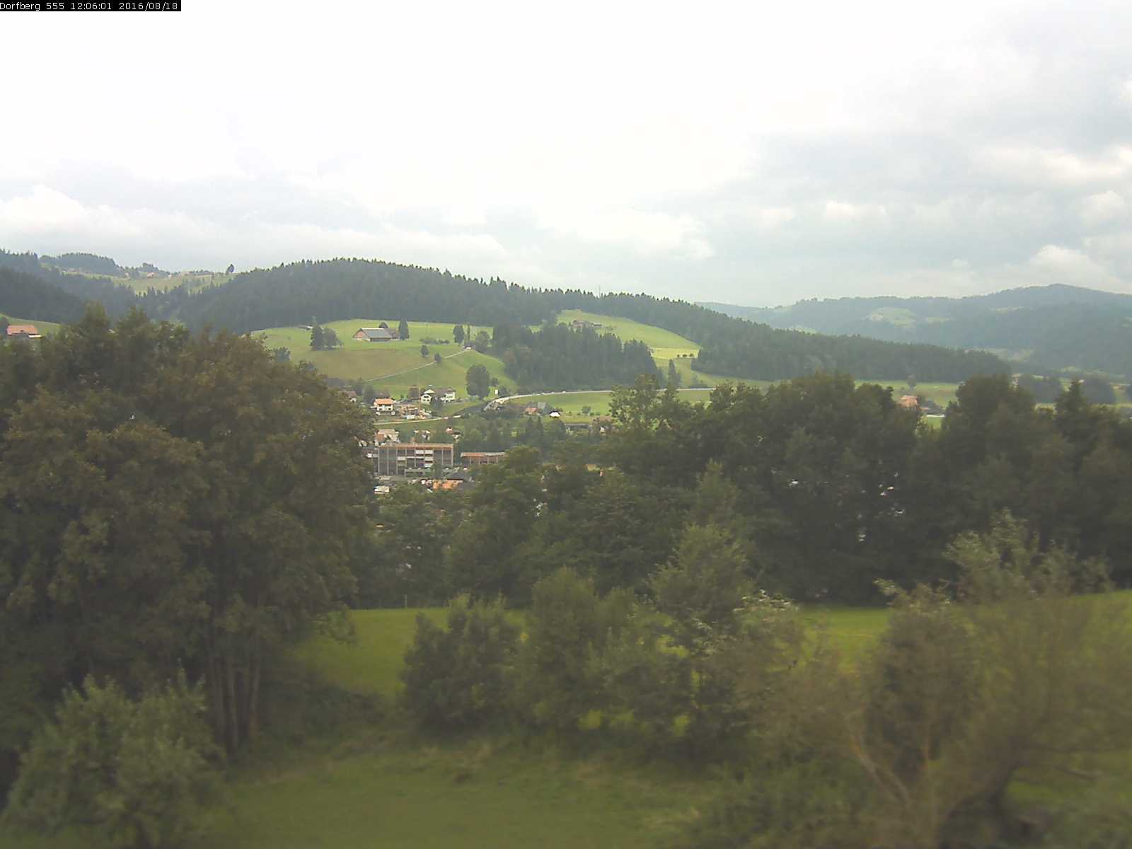 Webcam-Bild: Aussicht vom Dorfberg in Langnau 20160818-120601