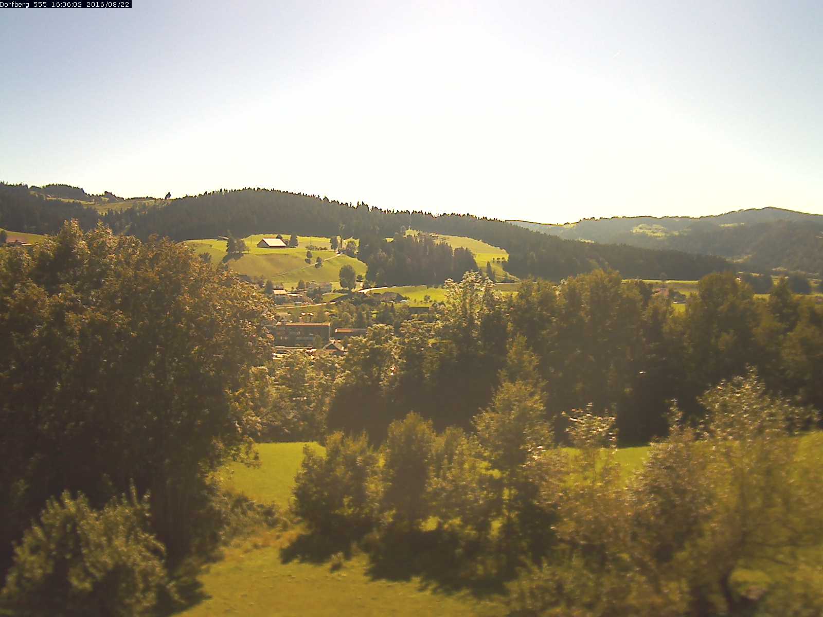 Webcam-Bild: Aussicht vom Dorfberg in Langnau 20160822-160601