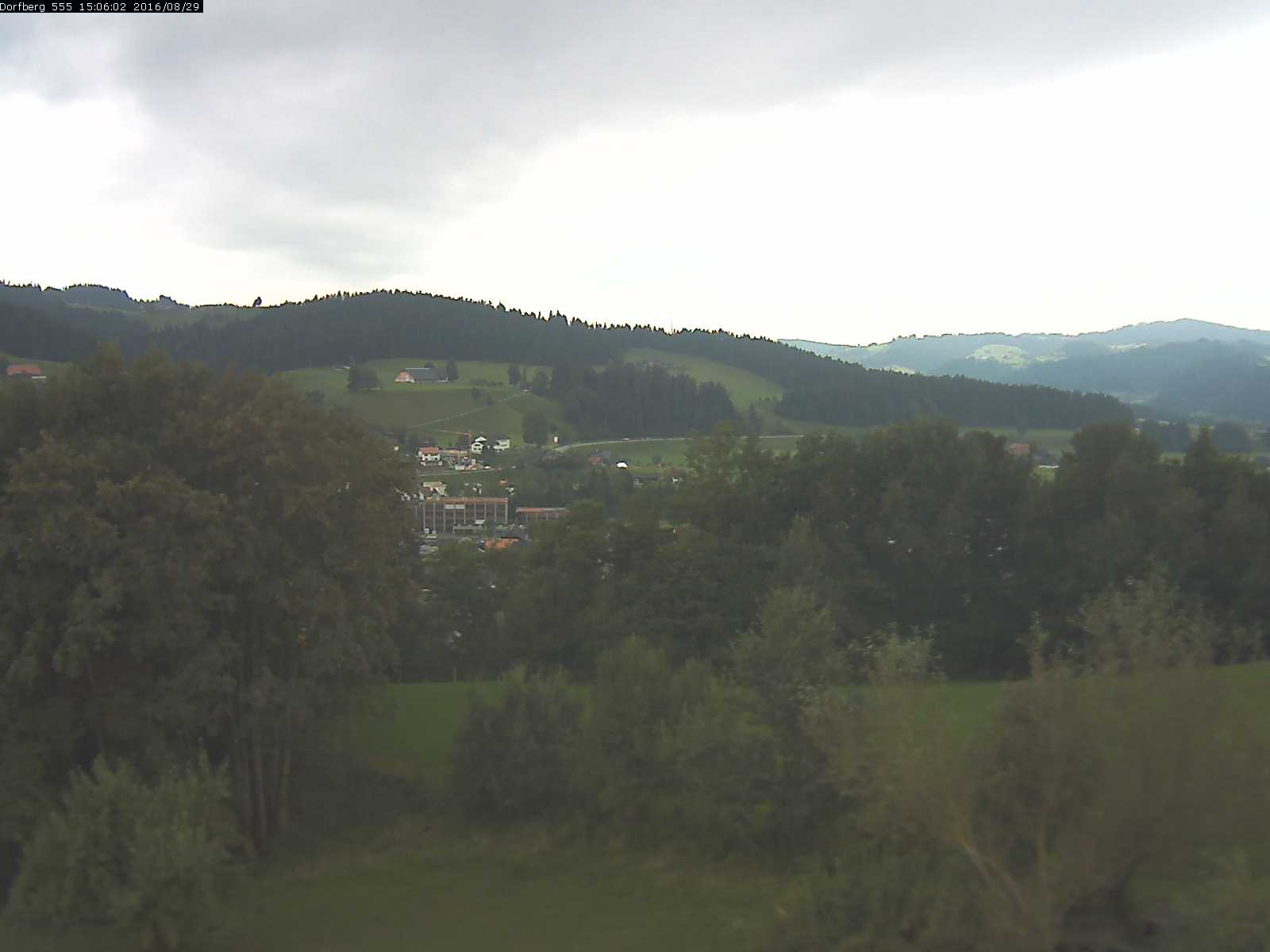 Webcam-Bild: Aussicht vom Dorfberg in Langnau 20160829-150601