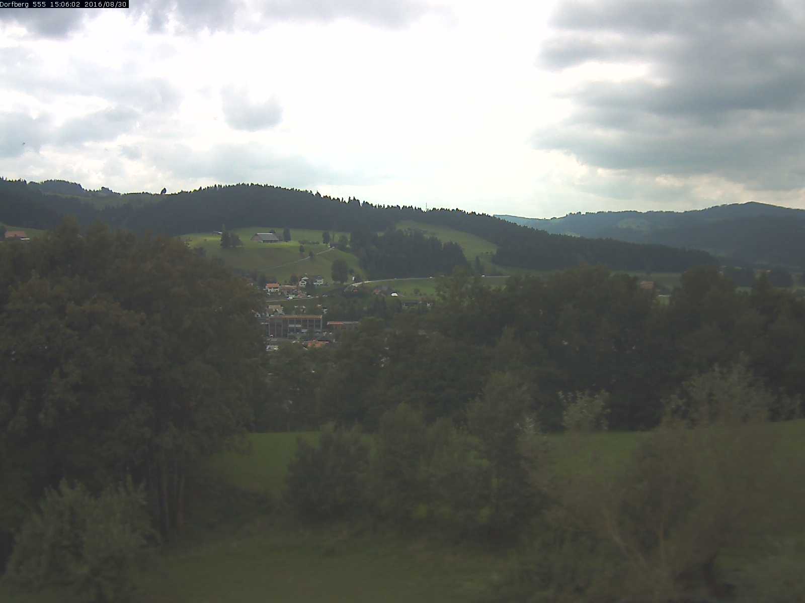 Webcam-Bild: Aussicht vom Dorfberg in Langnau 20160830-150601
