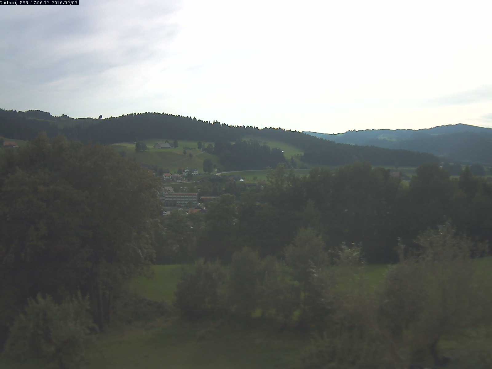 Webcam-Bild: Aussicht vom Dorfberg in Langnau 20160903-170601
