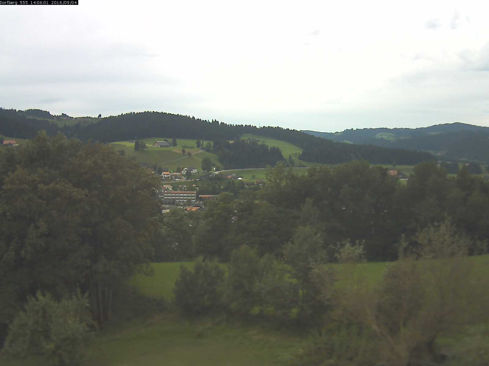 Webcam-Bild: Aussicht vom Dorfberg in Langnau 20160904-140601