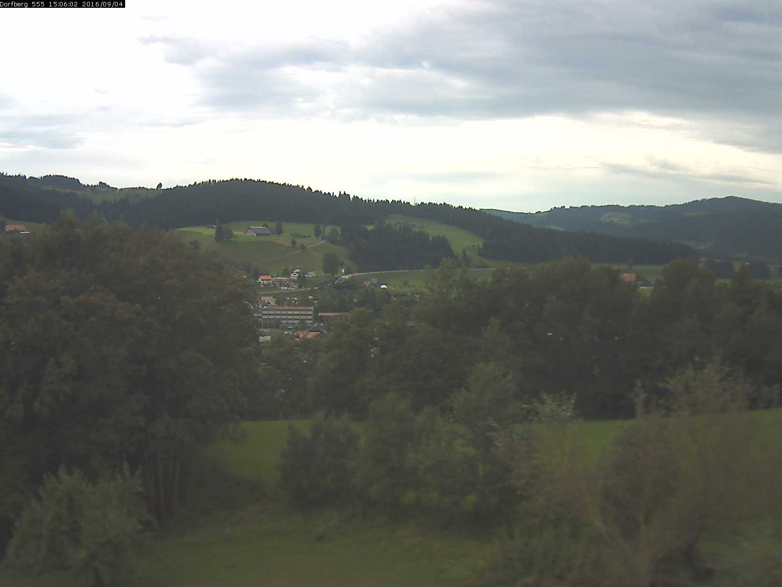 Webcam-Bild: Aussicht vom Dorfberg in Langnau 20160904-150601