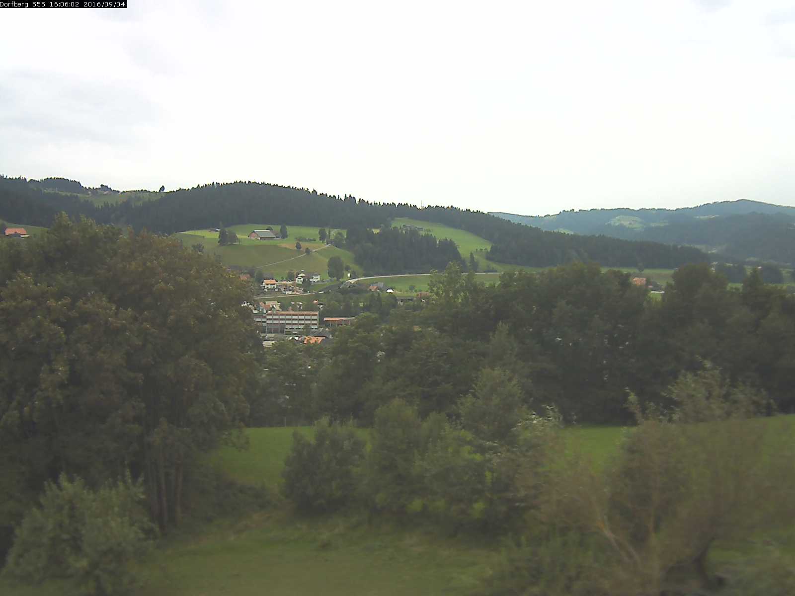 Webcam-Bild: Aussicht vom Dorfberg in Langnau 20160904-160601