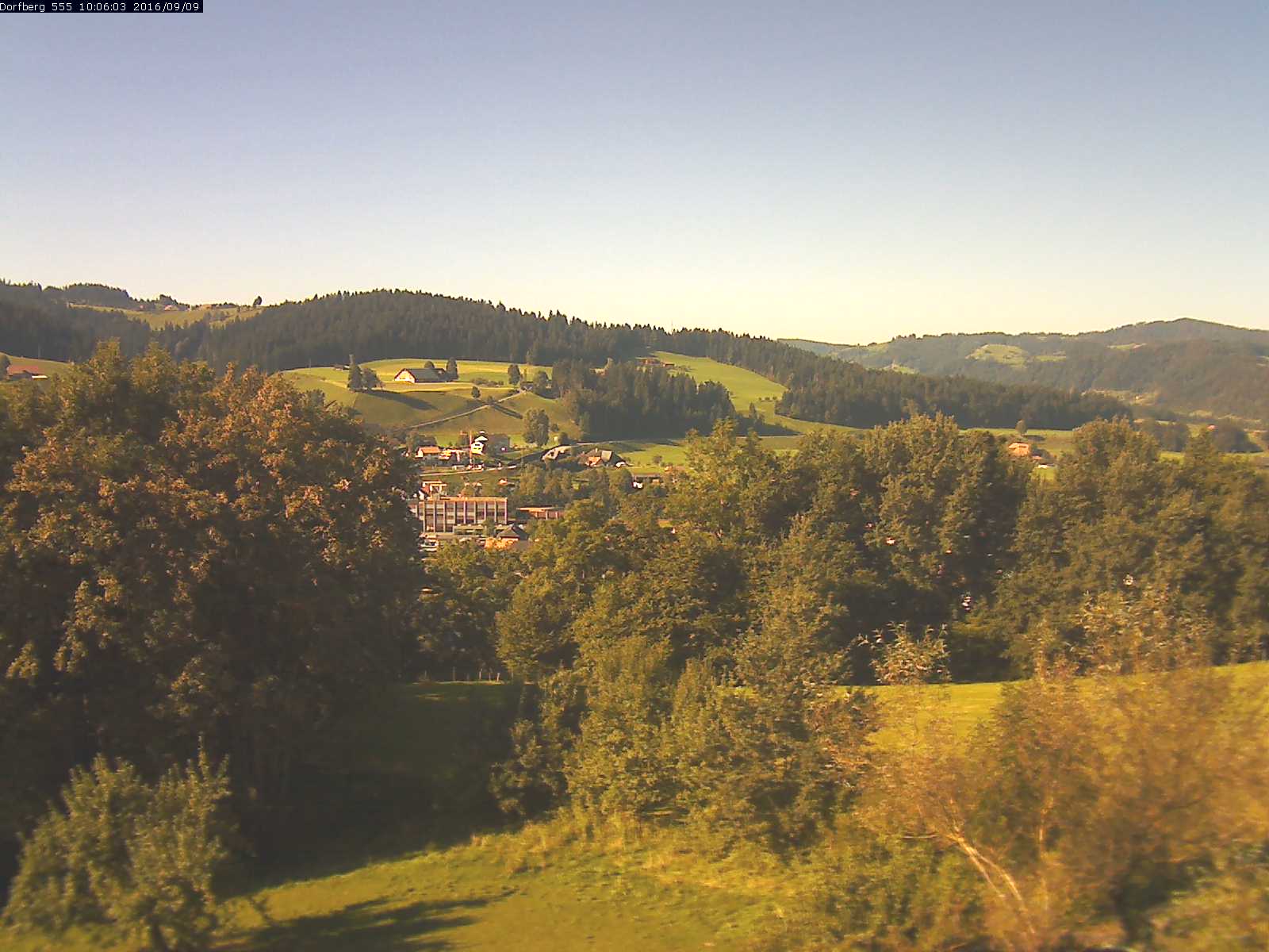 Webcam-Bild: Aussicht vom Dorfberg in Langnau 20160909-100601