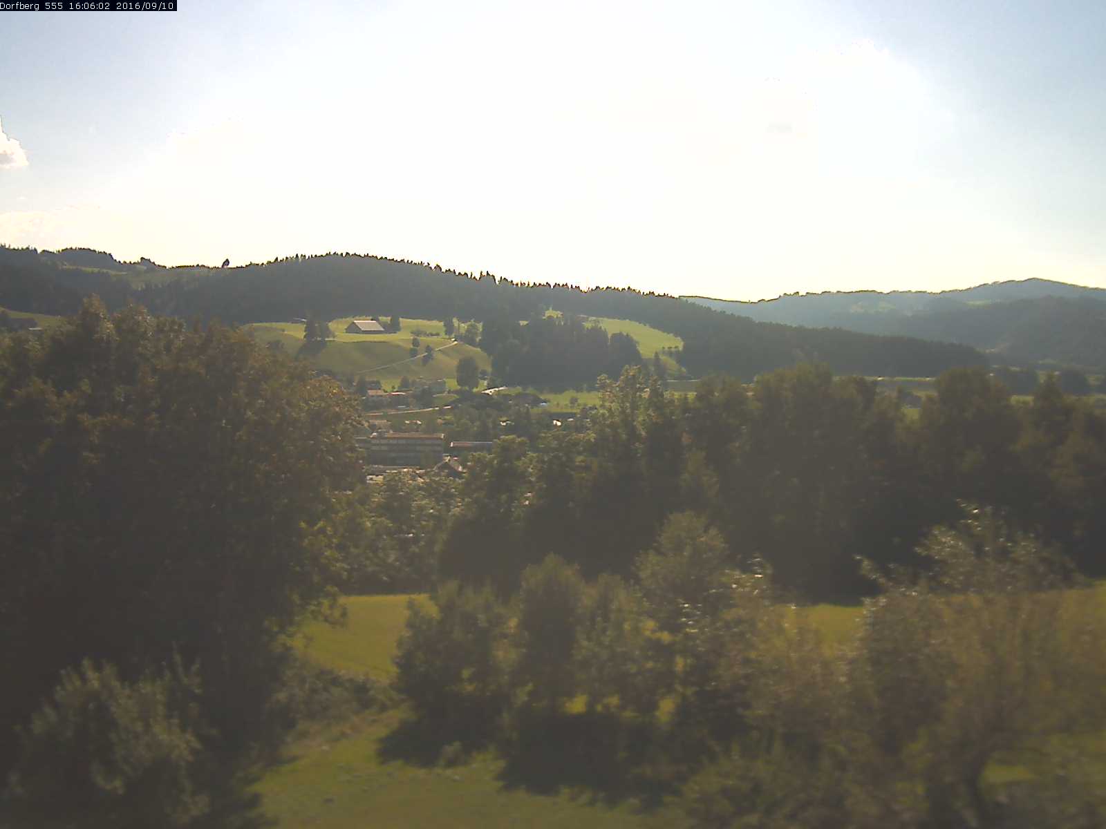 Webcam-Bild: Aussicht vom Dorfberg in Langnau 20160910-160601
