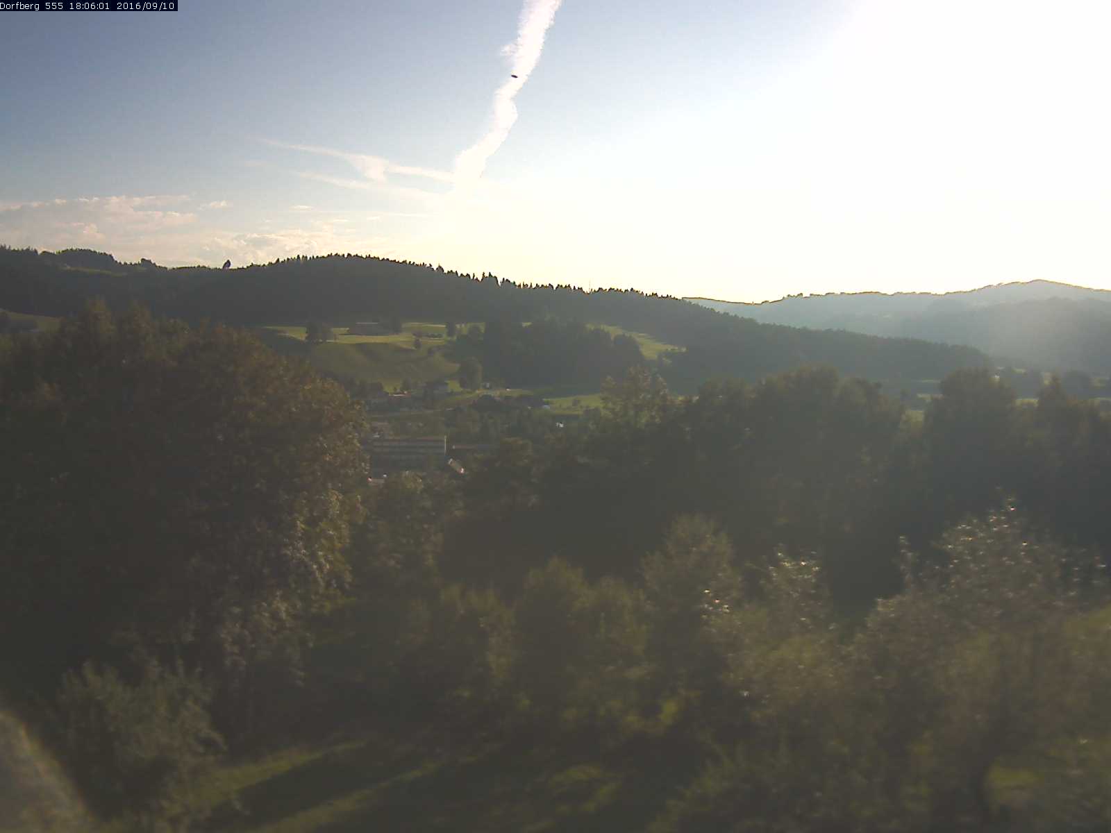 Webcam-Bild: Aussicht vom Dorfberg in Langnau 20160910-180601