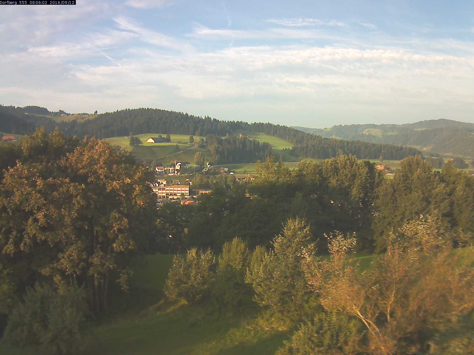 Webcam-Bild: Aussicht vom Dorfberg in Langnau 20160912-080601