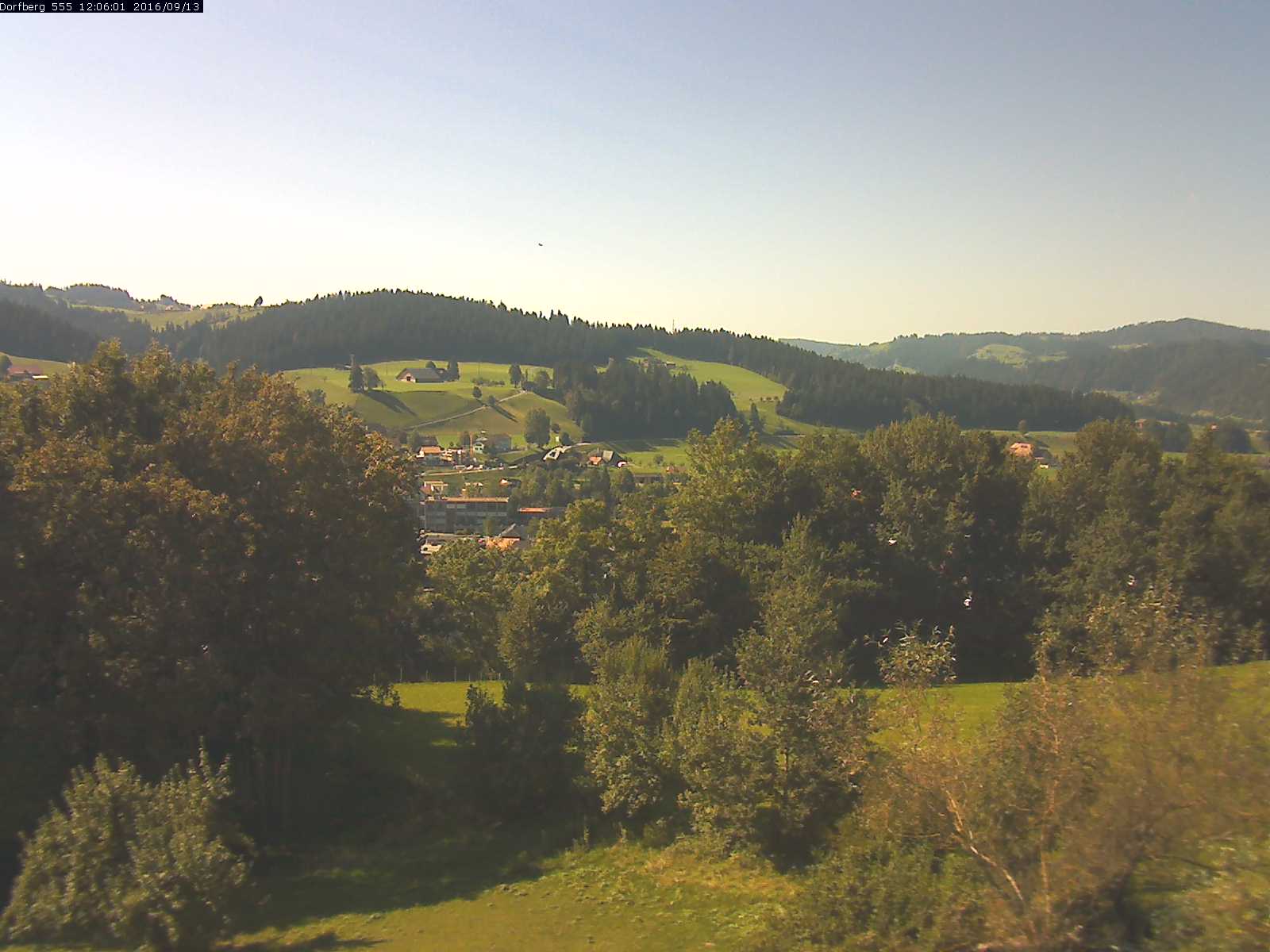 Webcam-Bild: Aussicht vom Dorfberg in Langnau 20160913-120601